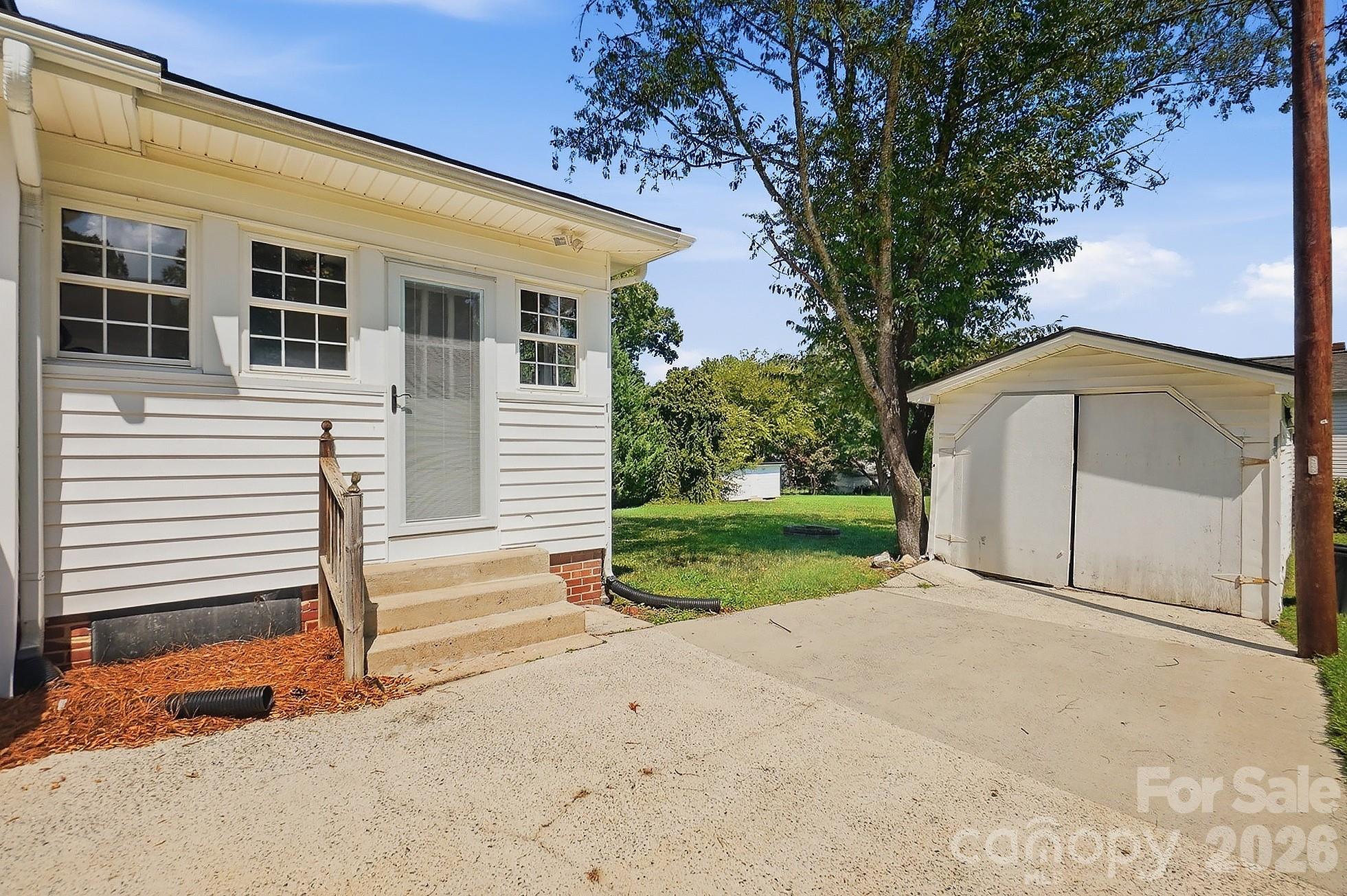 302 N Ridge Avenue Property Photo 43