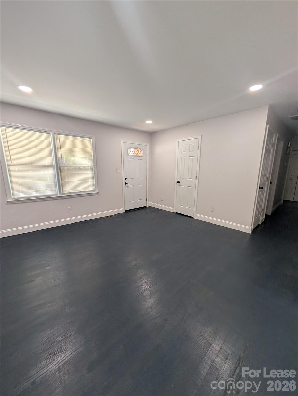 2800 Dalecrest Drive Property Photo 4