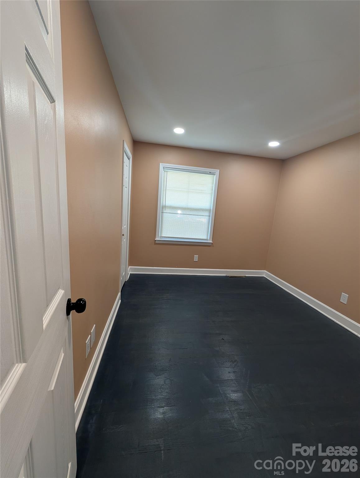 2800 Dalecrest Drive Property Photo 8
