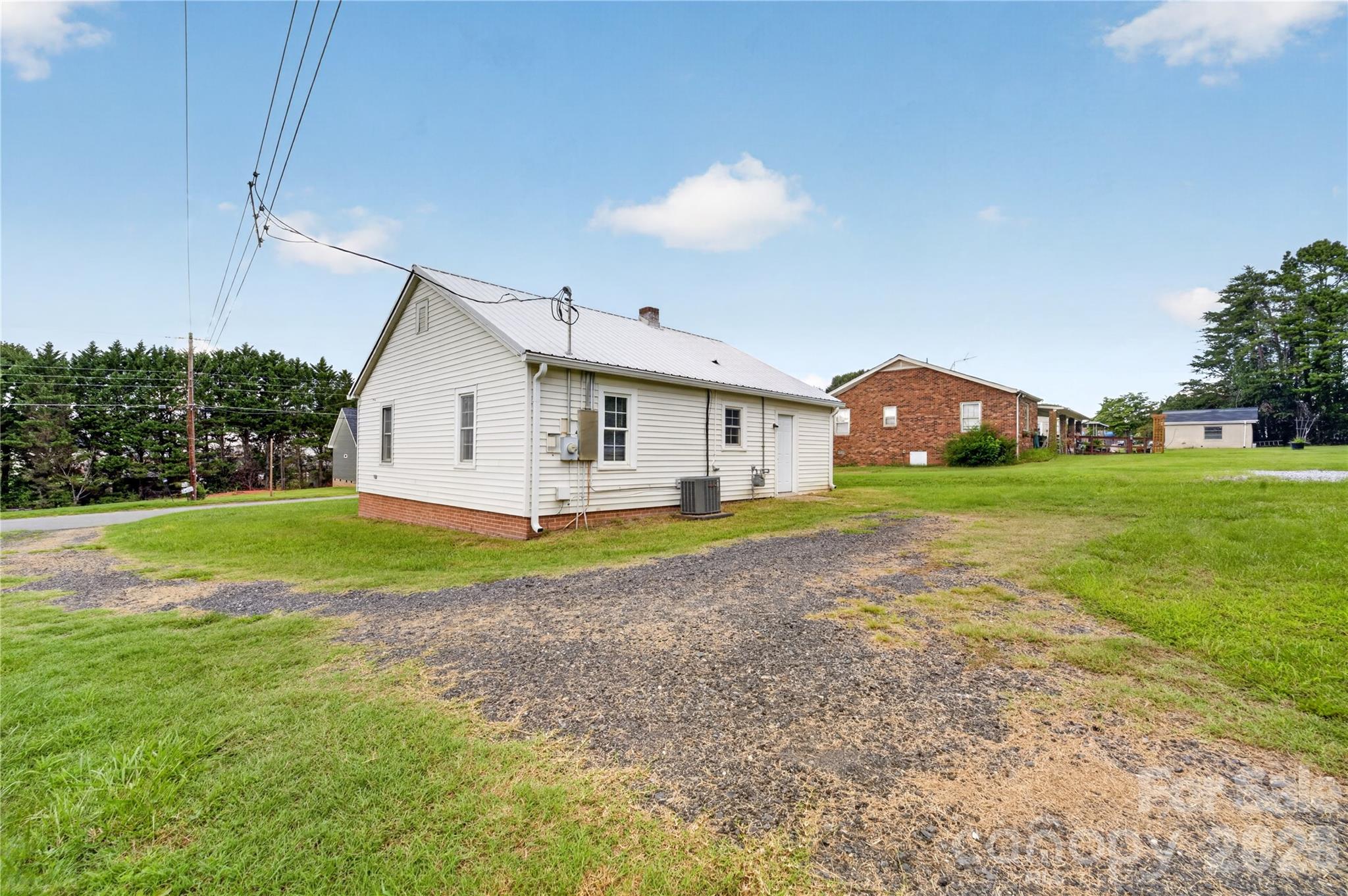 2318 32nd Street Property Photo 12