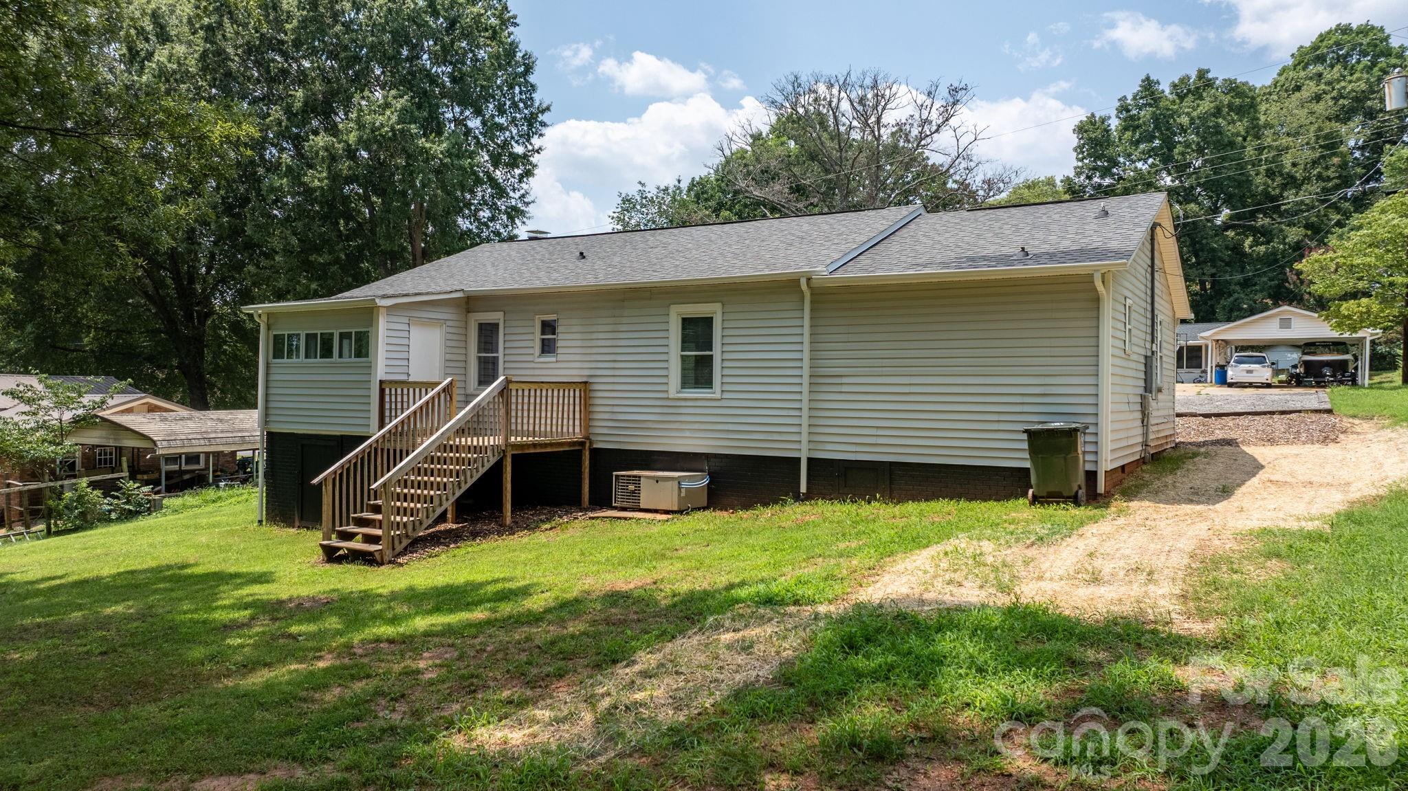 12 Ruth Avenue Property Photo 29
