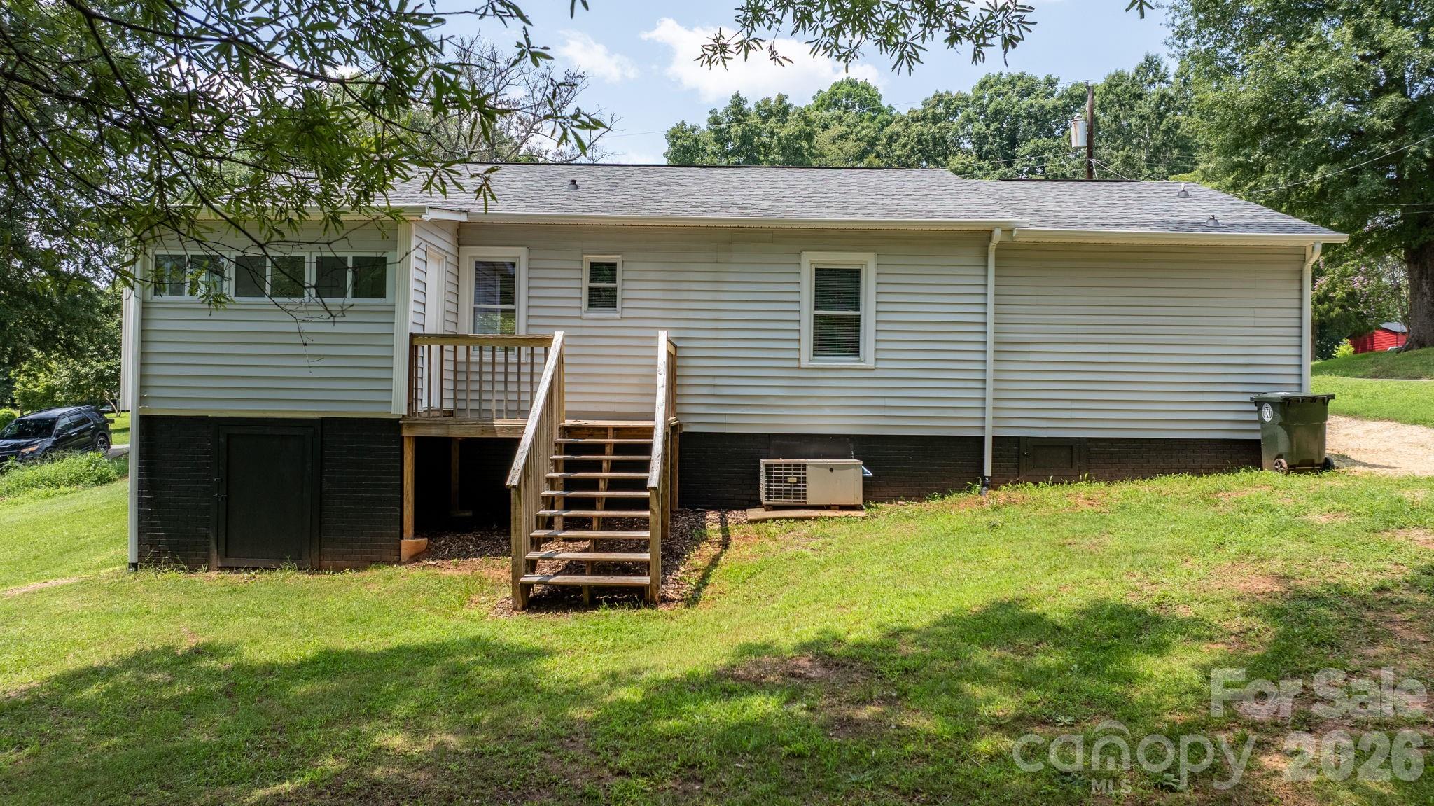 12 Ruth Avenue Property Photo 30