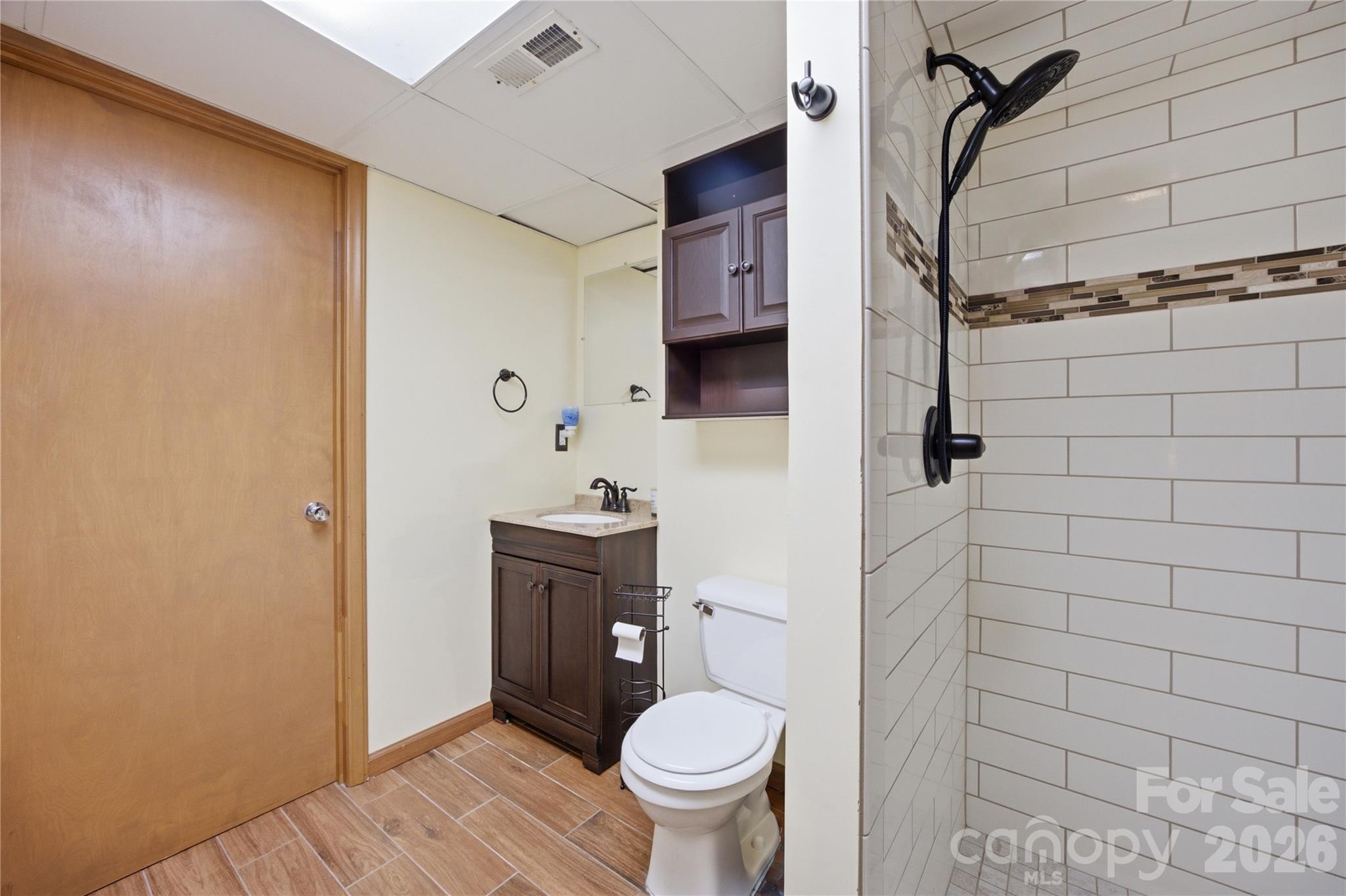 1002 Brookhaven Drive Property Photo 26