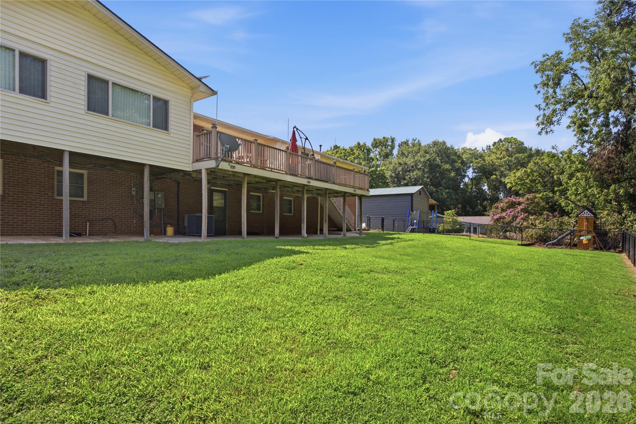 1002 Brookhaven Drive Property Photo 35