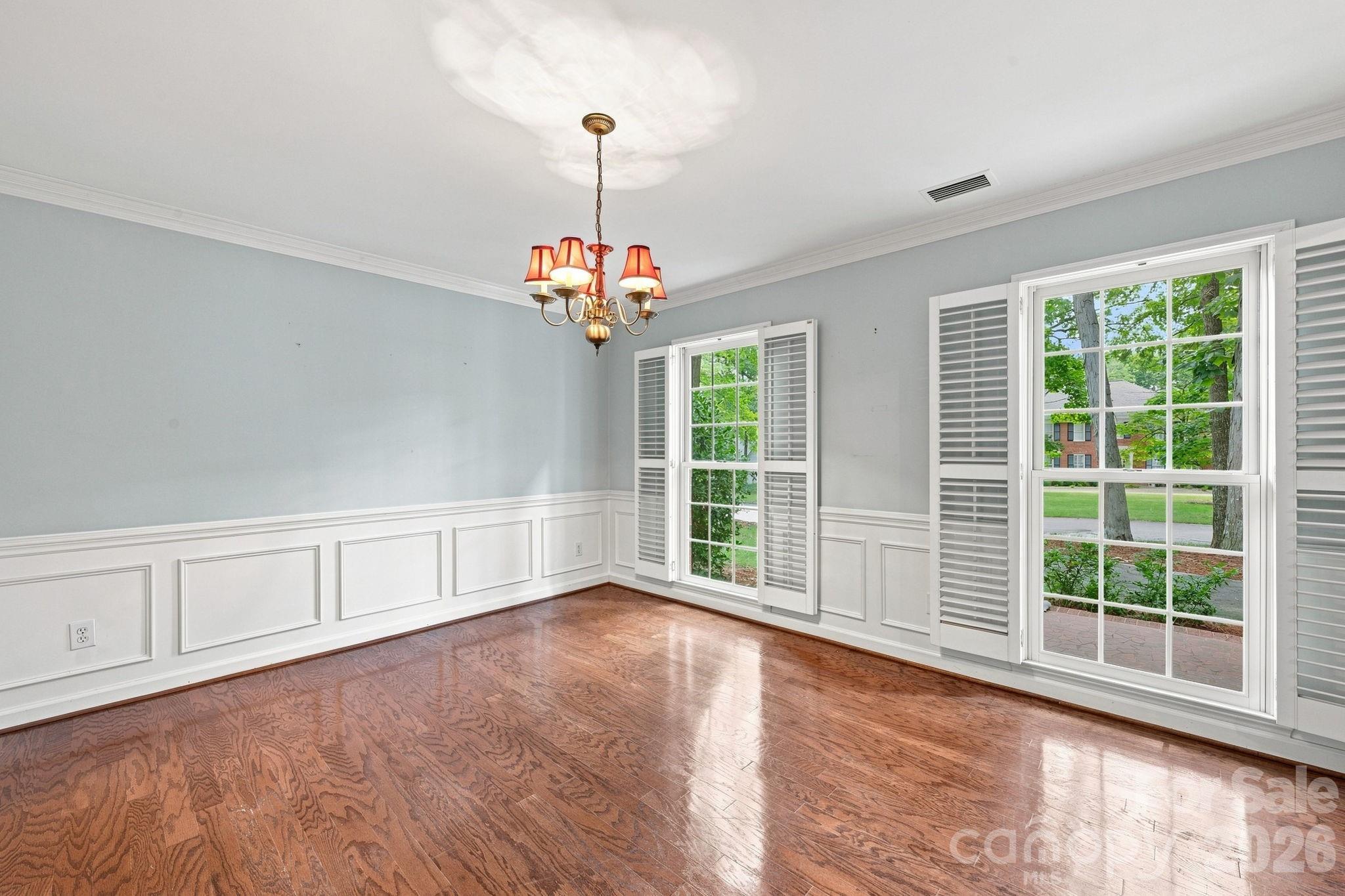 3528 Broadfield Road Property Photo 7