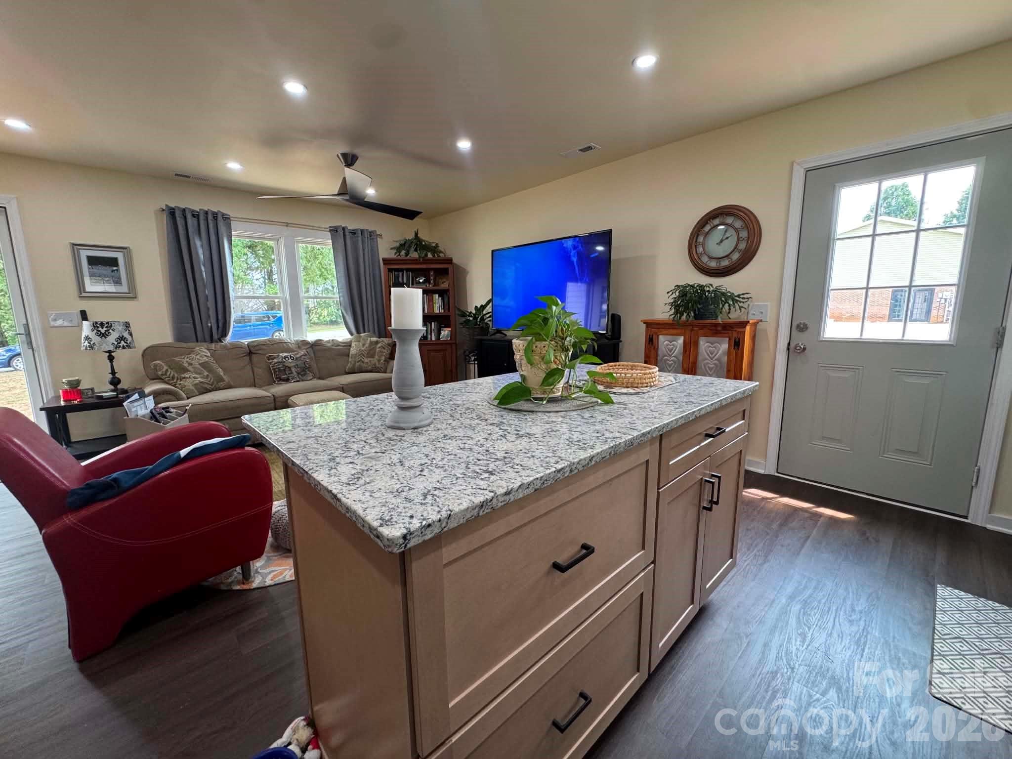 115 Robert Drive Property Photo 11