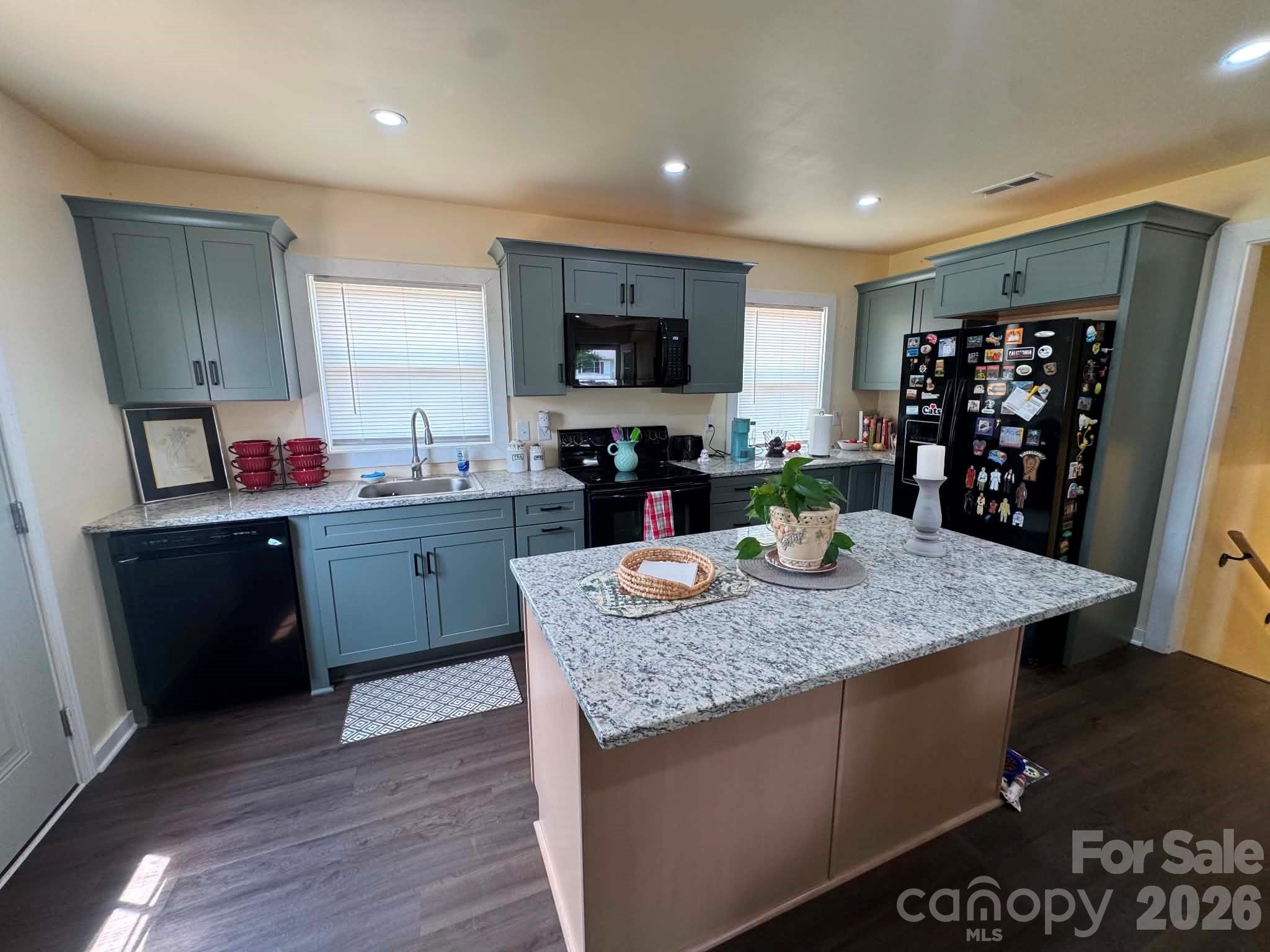 115 Robert Drive Property Photo 12