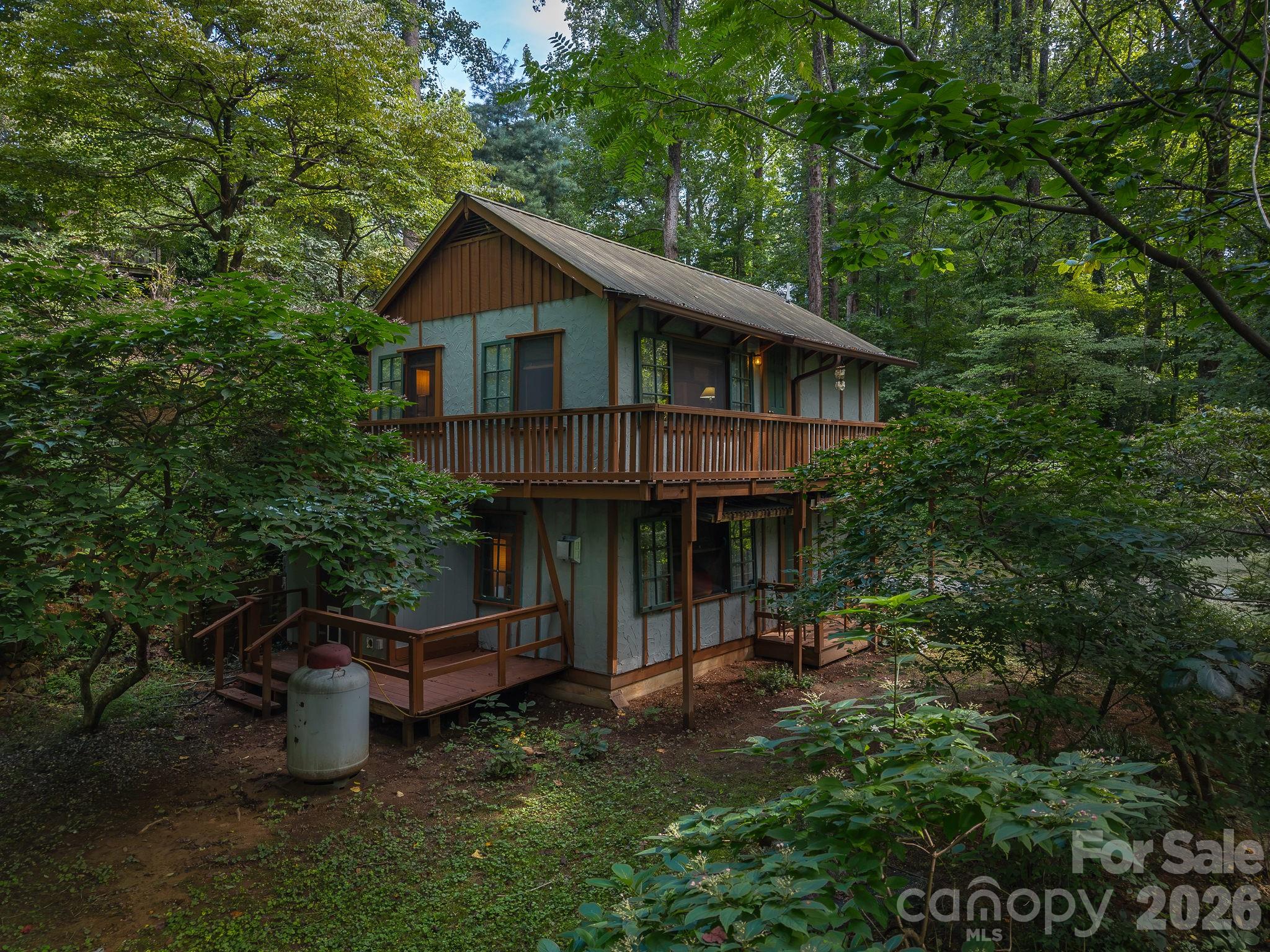 1051 Frost Road Property Photo 2