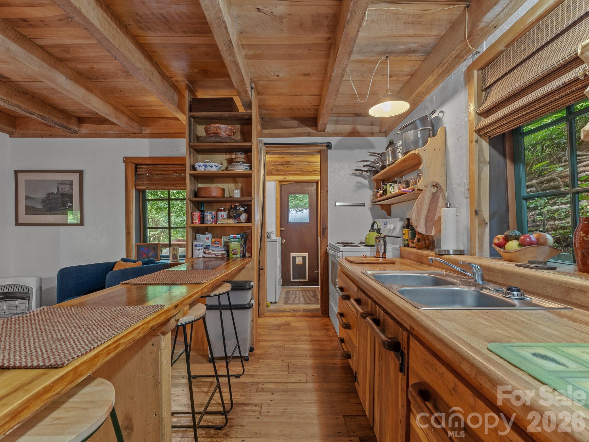1051 Frost Road Property Photo 8