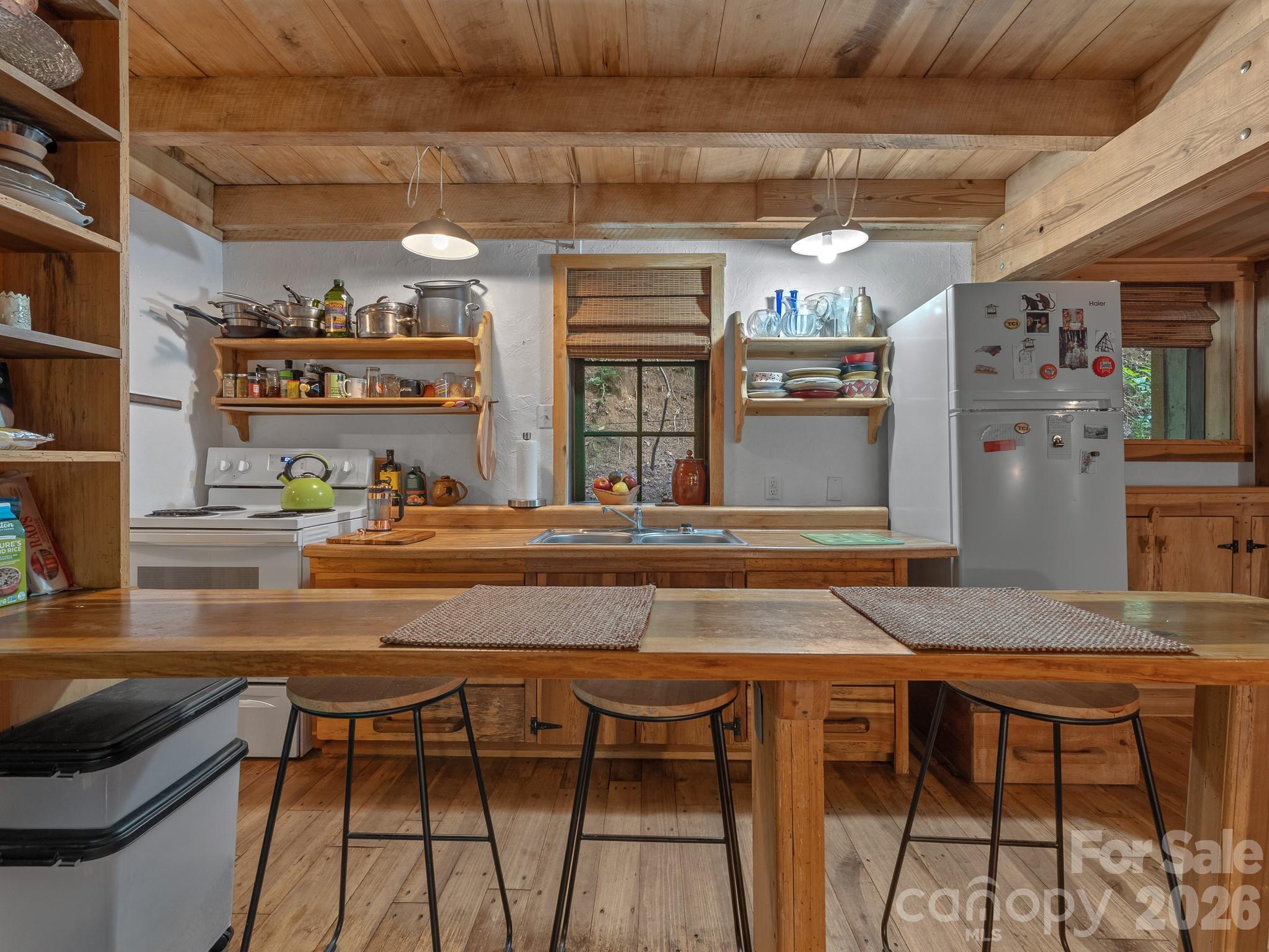 1051 Frost Road Property Photo 12