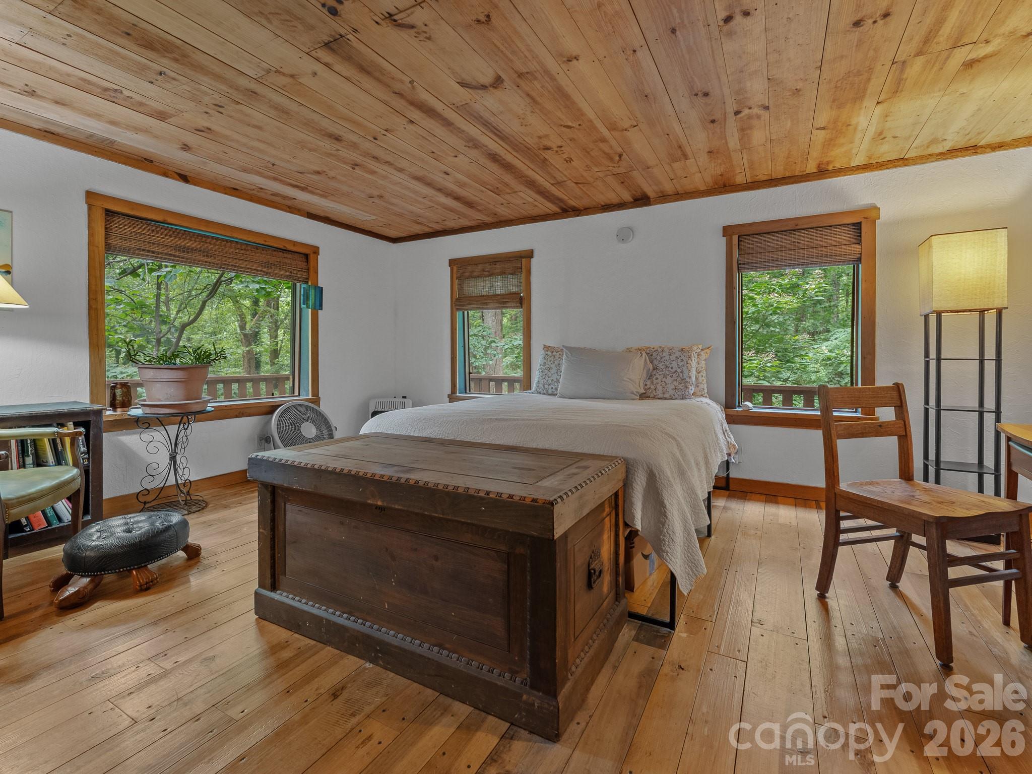 1051 Frost Road Property Photo 18