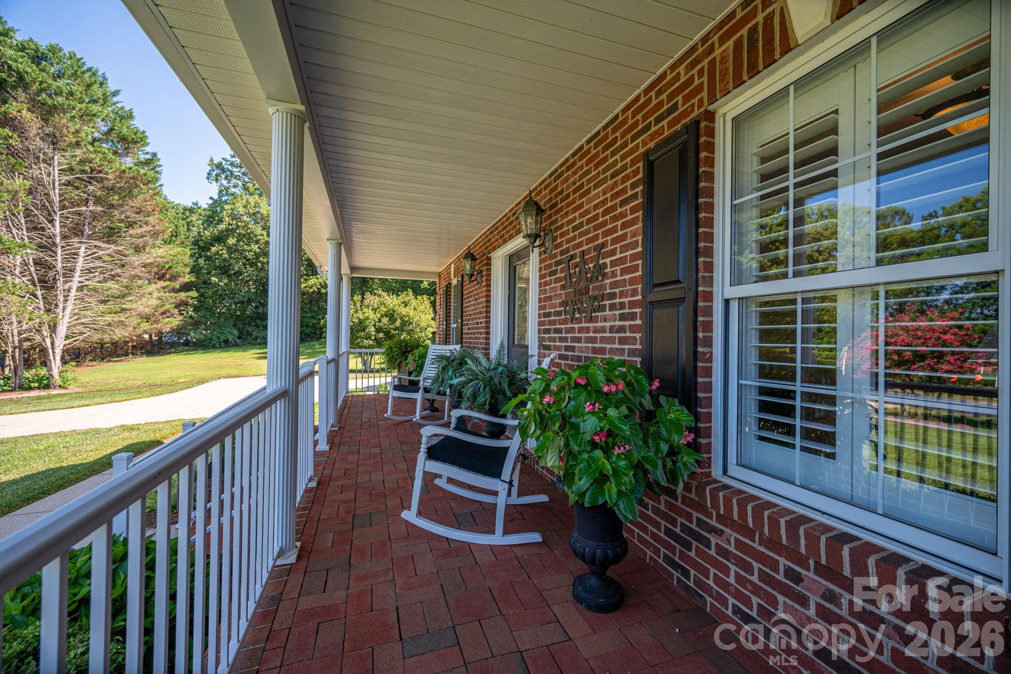 2928 Palmer Drive Property Photo 5