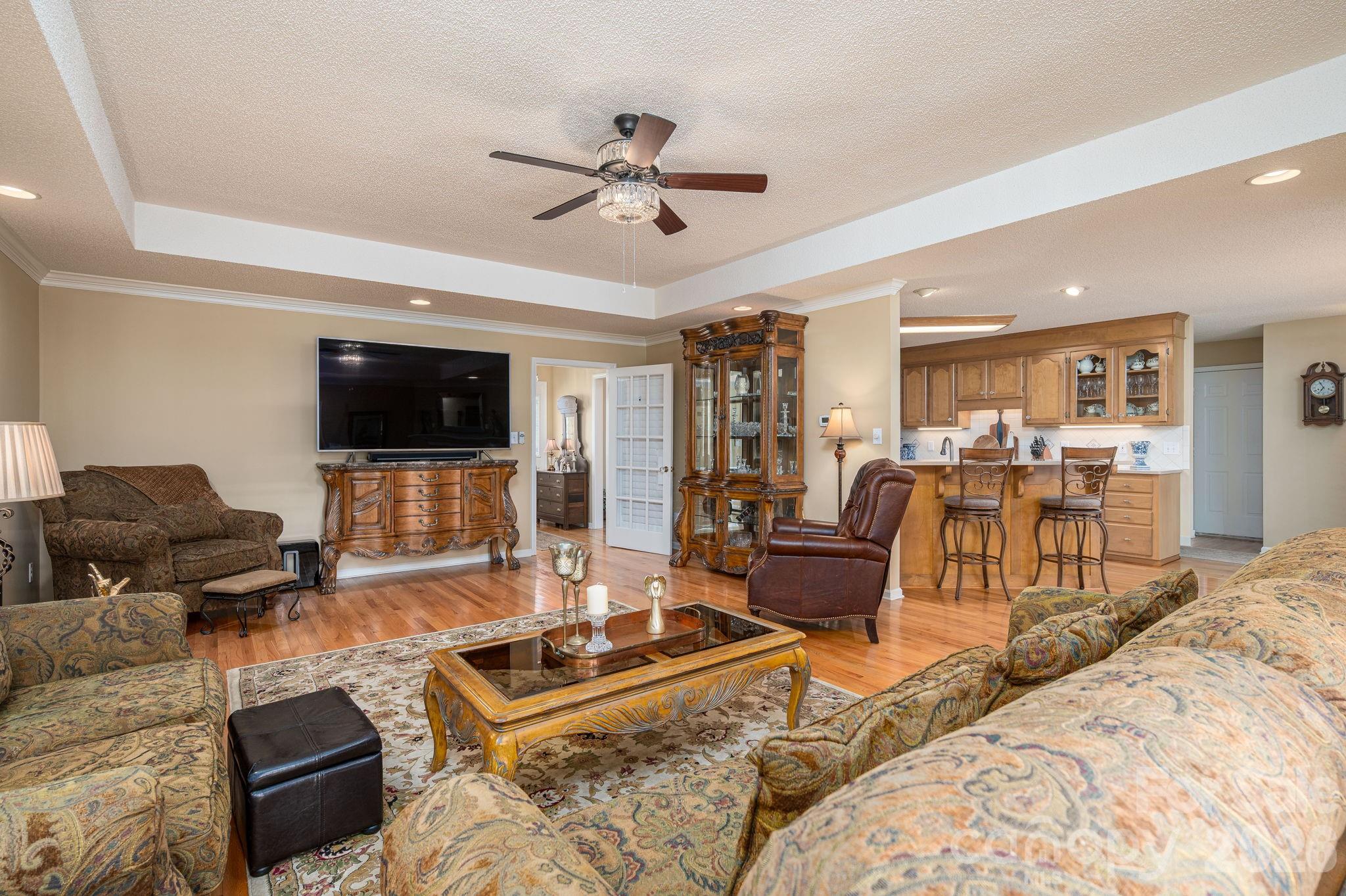 2928 Palmer Drive Property Photo 8