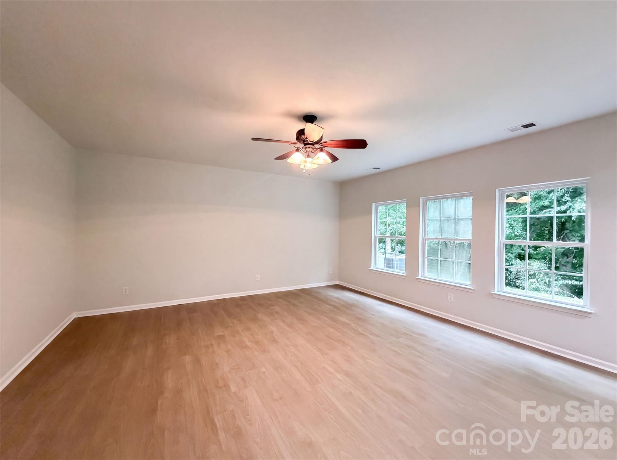 127 Edgington Street Property Photo 3