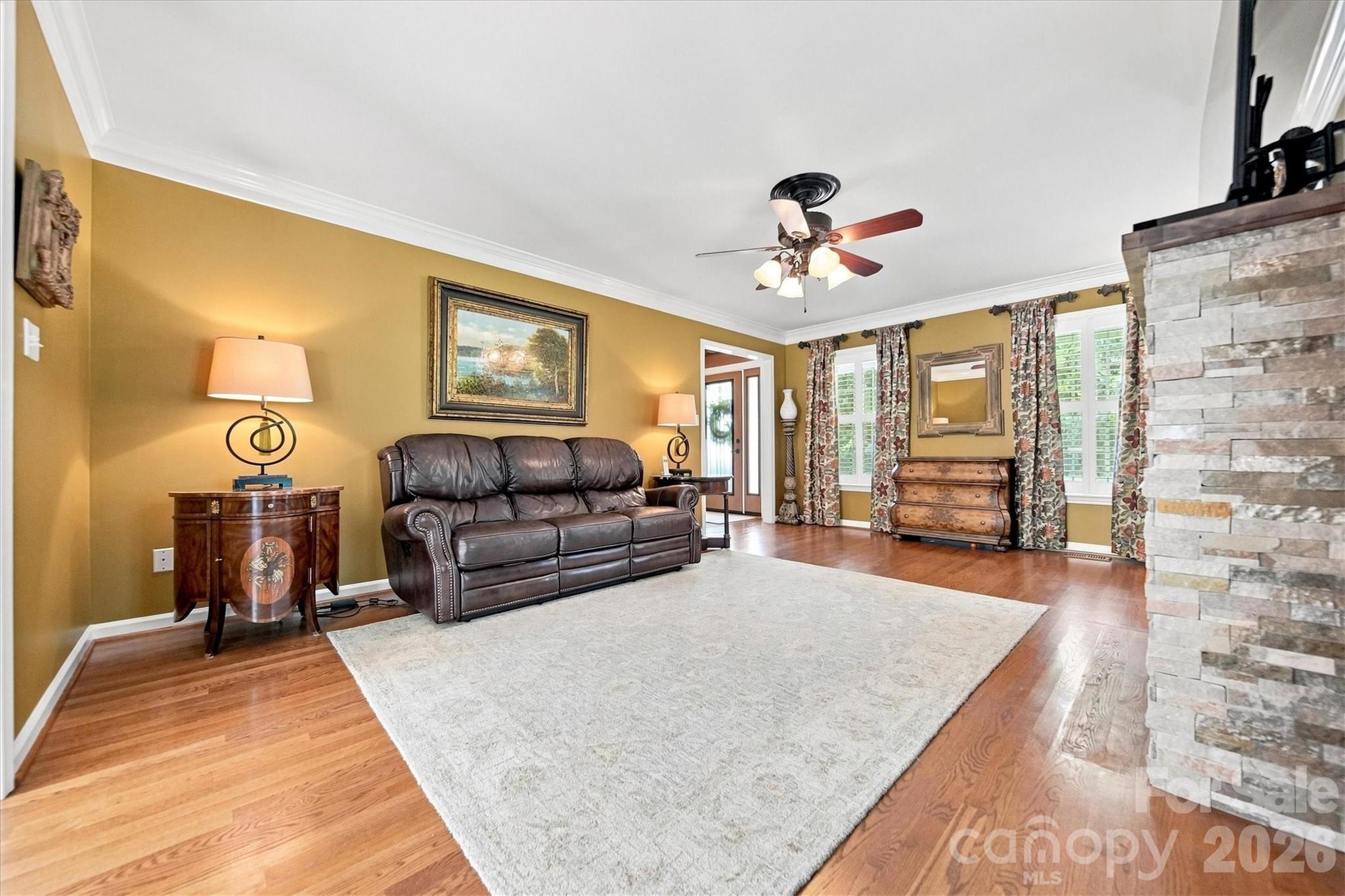 85 Charleston Court Property Photo 10