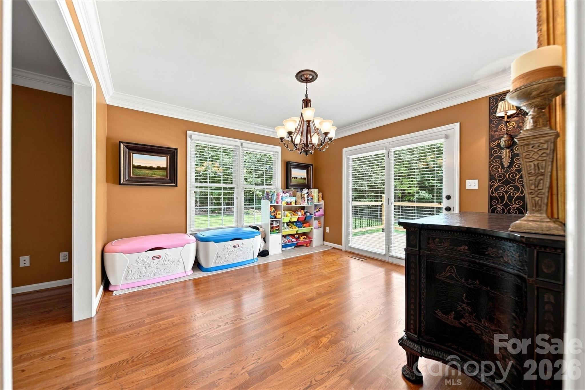 85 Charleston Court Property Photo 12