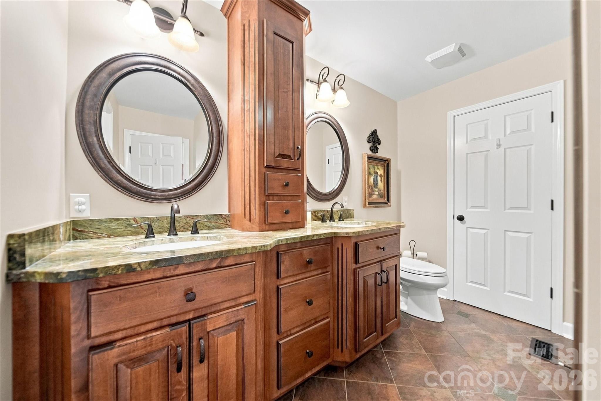85 Charleston Court Property Photo 21