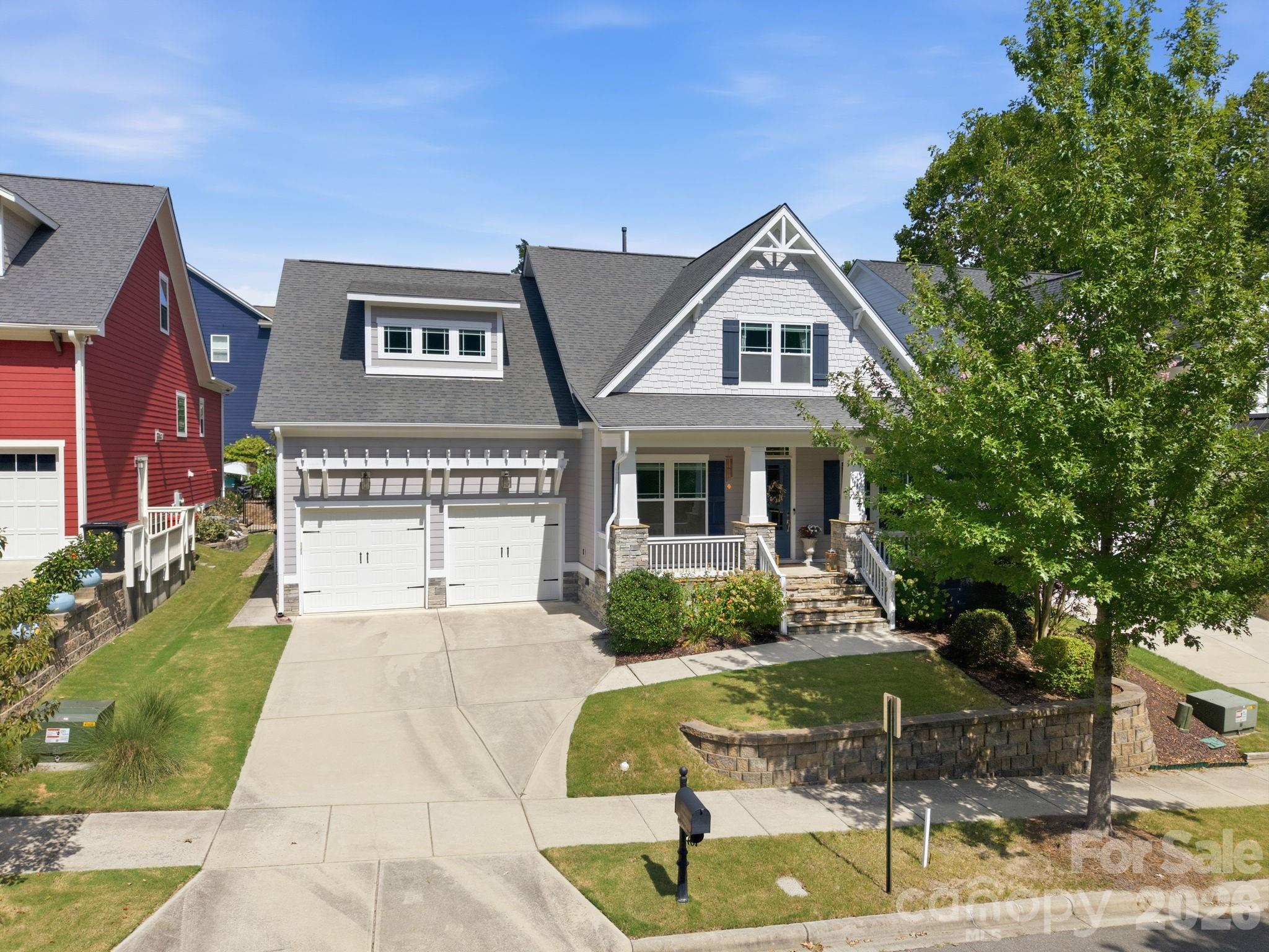 11811 Bradford Park Drive Property Photo 3
