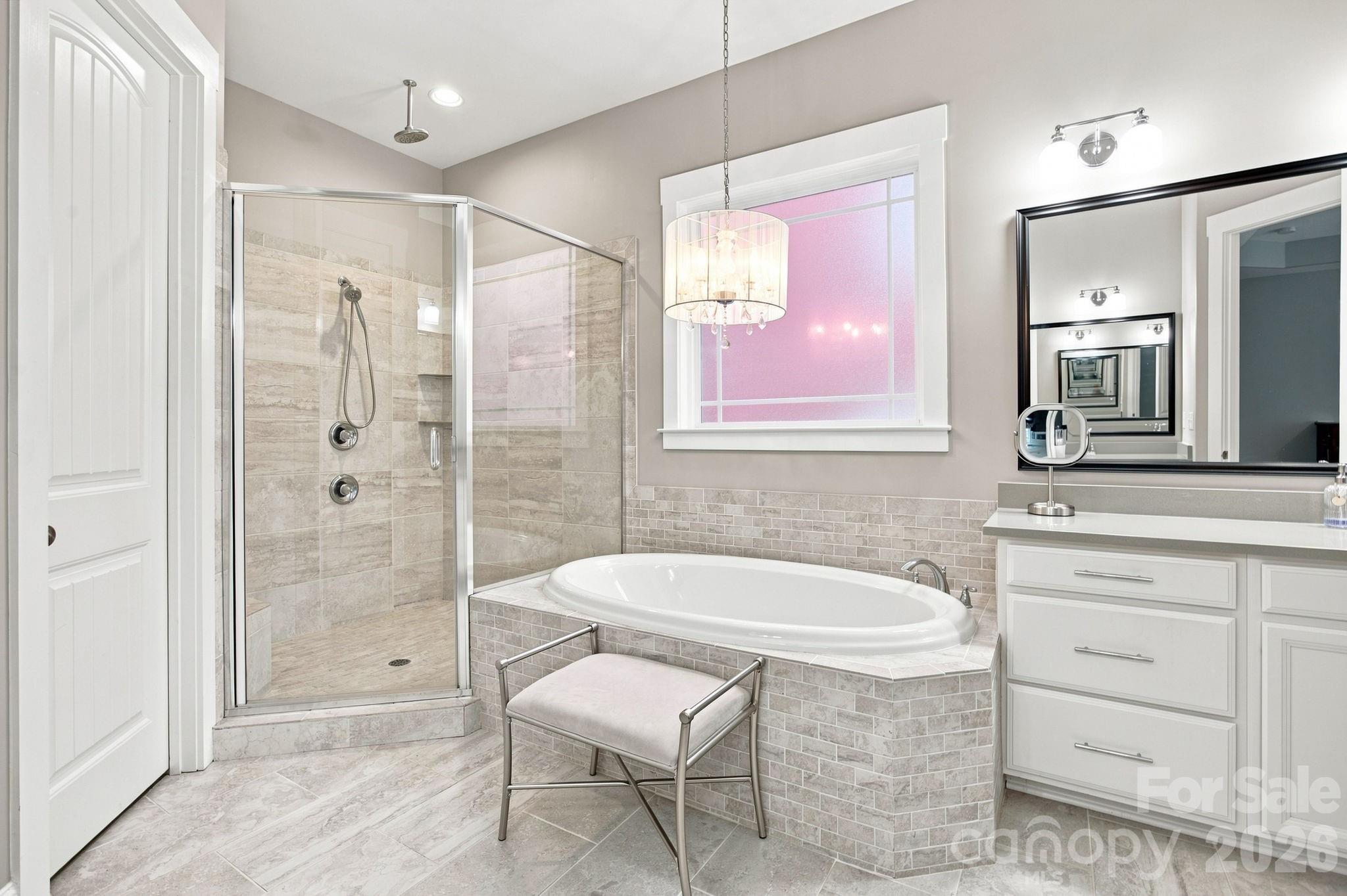 11811 Bradford Park Drive Property Photo 28