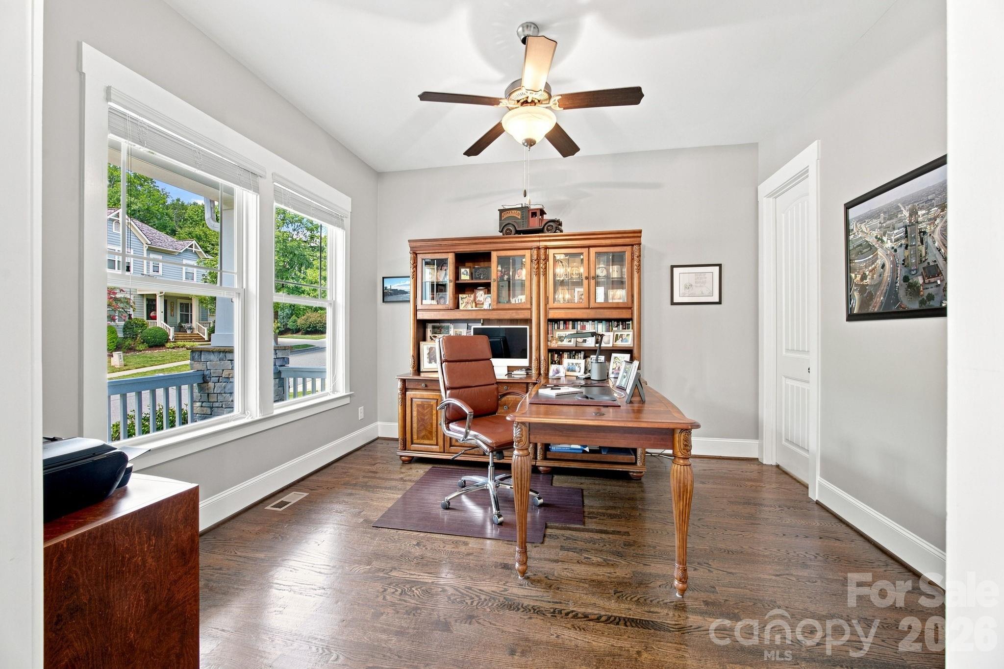 11811 Bradford Park Drive Property Photo 32