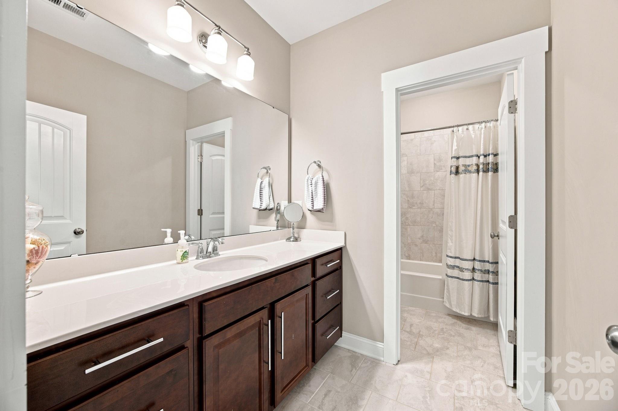11811 Bradford Park Drive Property Photo 43