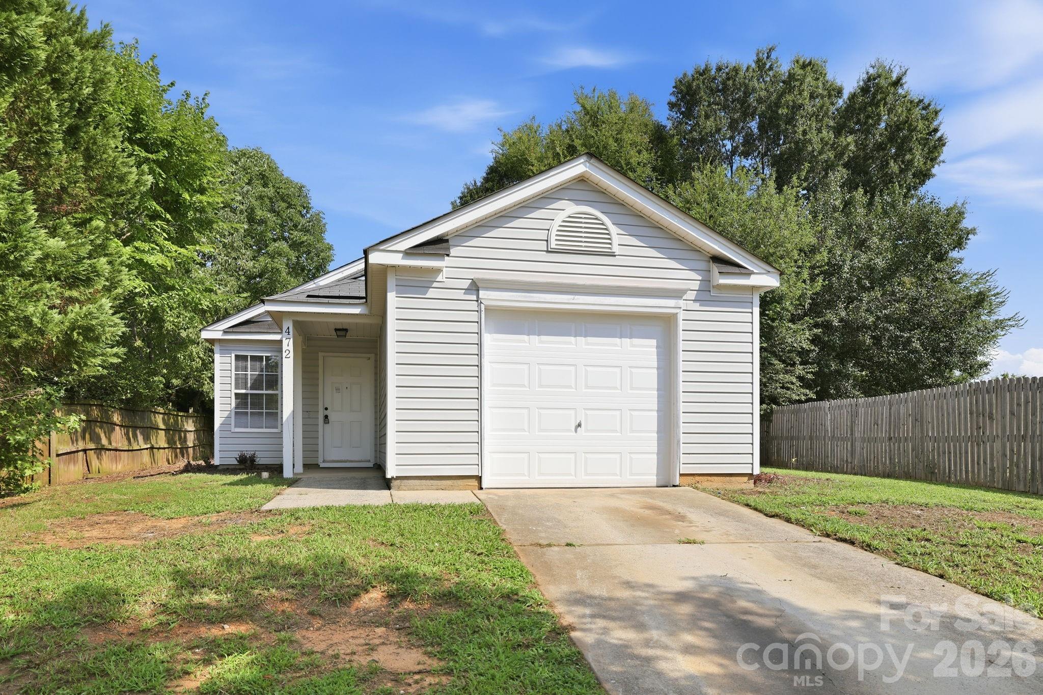 472 First Turn Court Property Photo 3