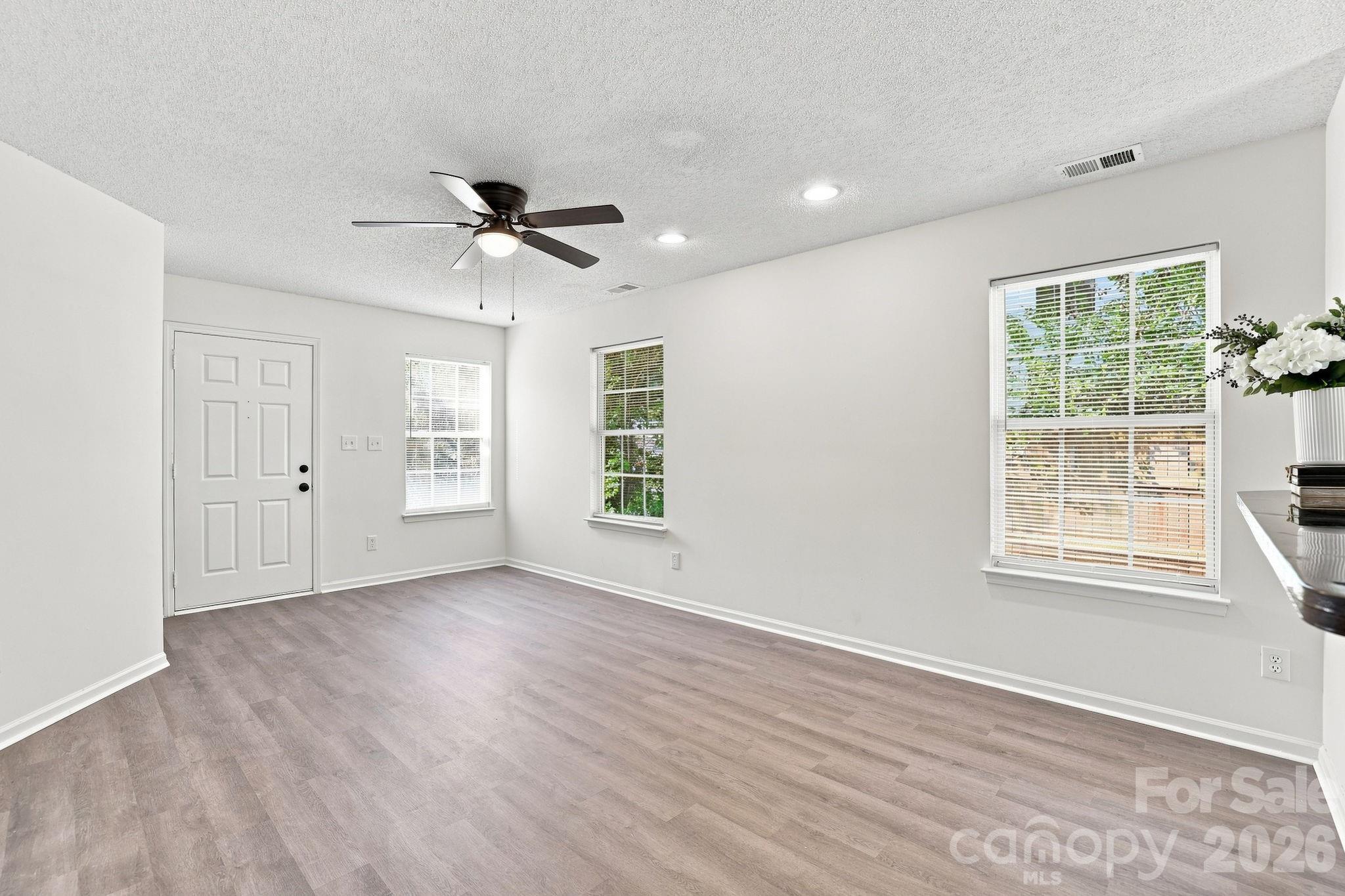 472 First Turn Court Property Photo 8