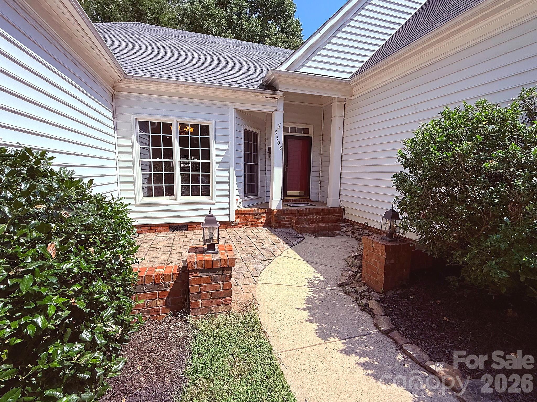 5508 Tullamore Lane Property Photo 6