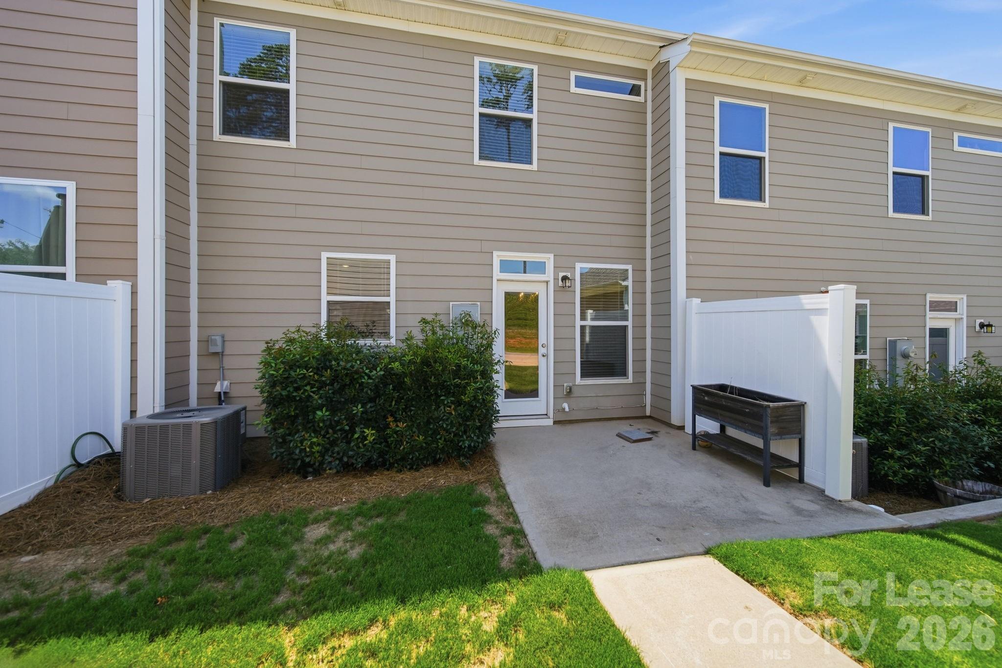 1125 Township Parkway Property Photo 17