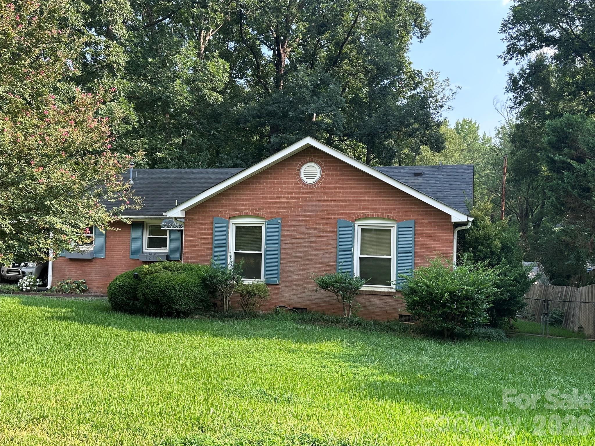 7216 Lockmont Drive Property Photo 2