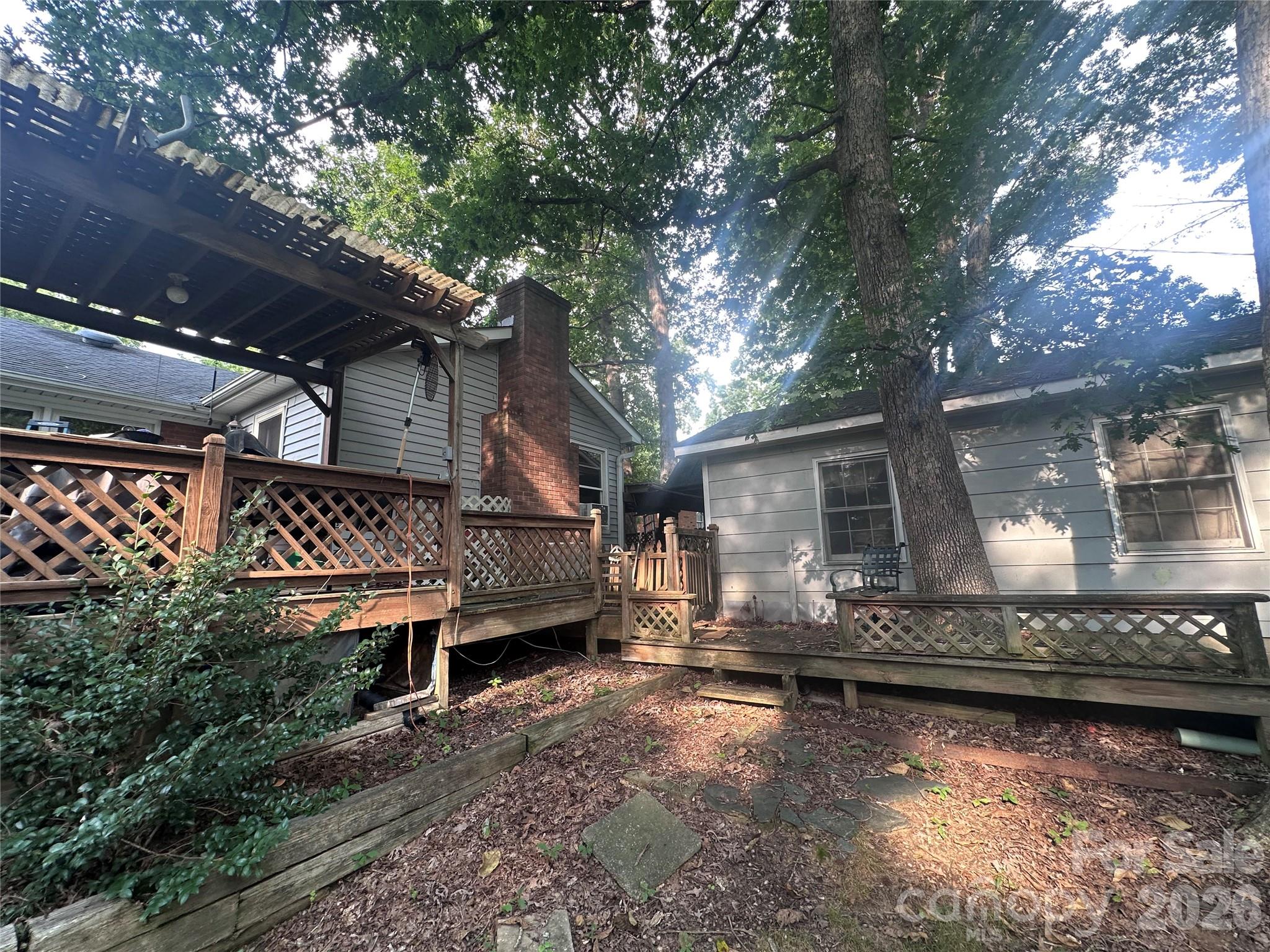 7216 Lockmont Drive Property Photo 12