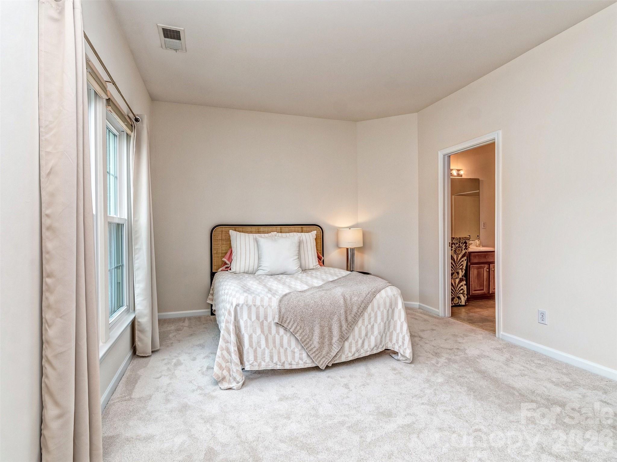 4308 Park South Station Boulevard Property Photo 20