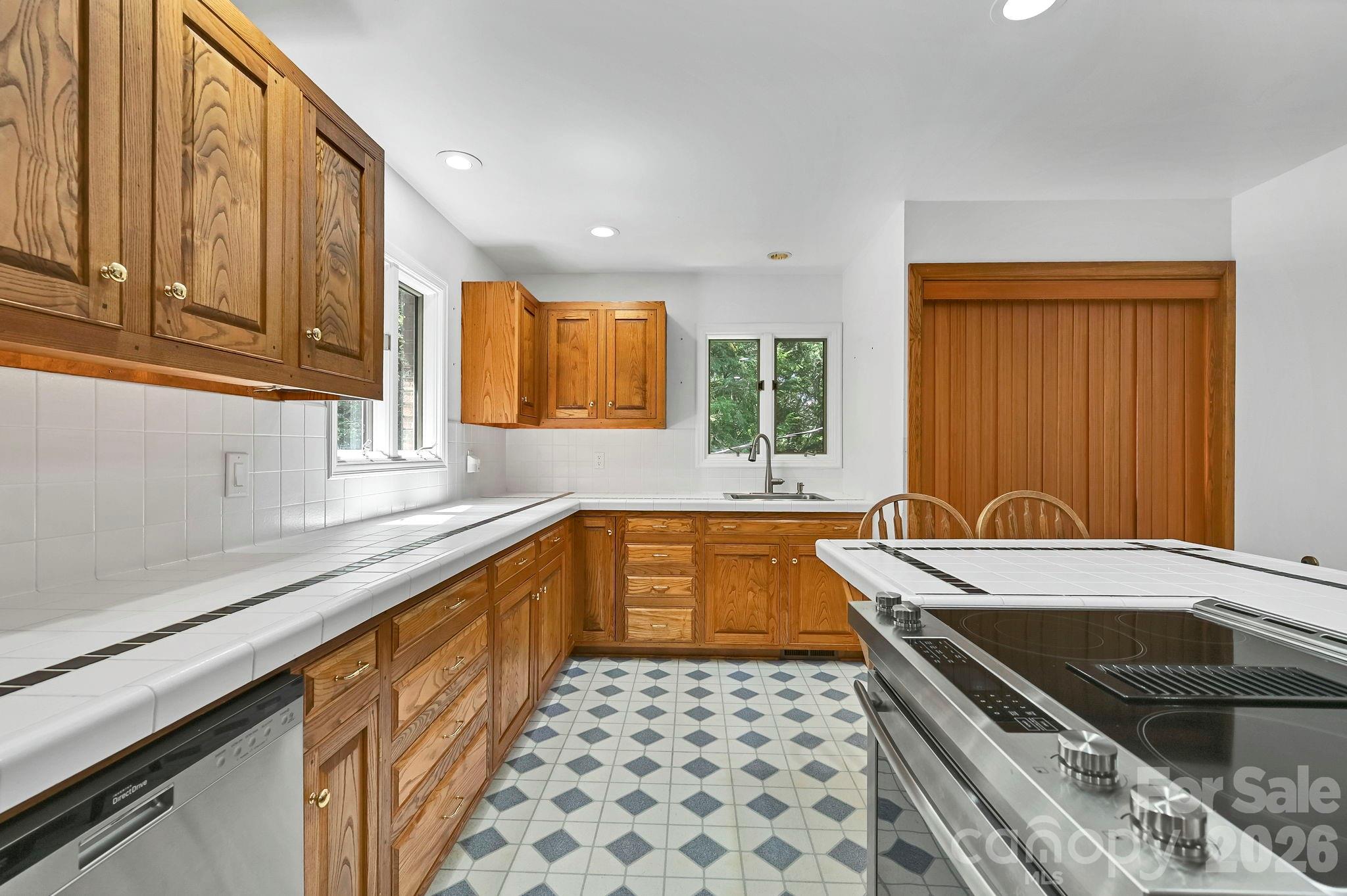 30 Nichols Hill Drive Property Photo 20