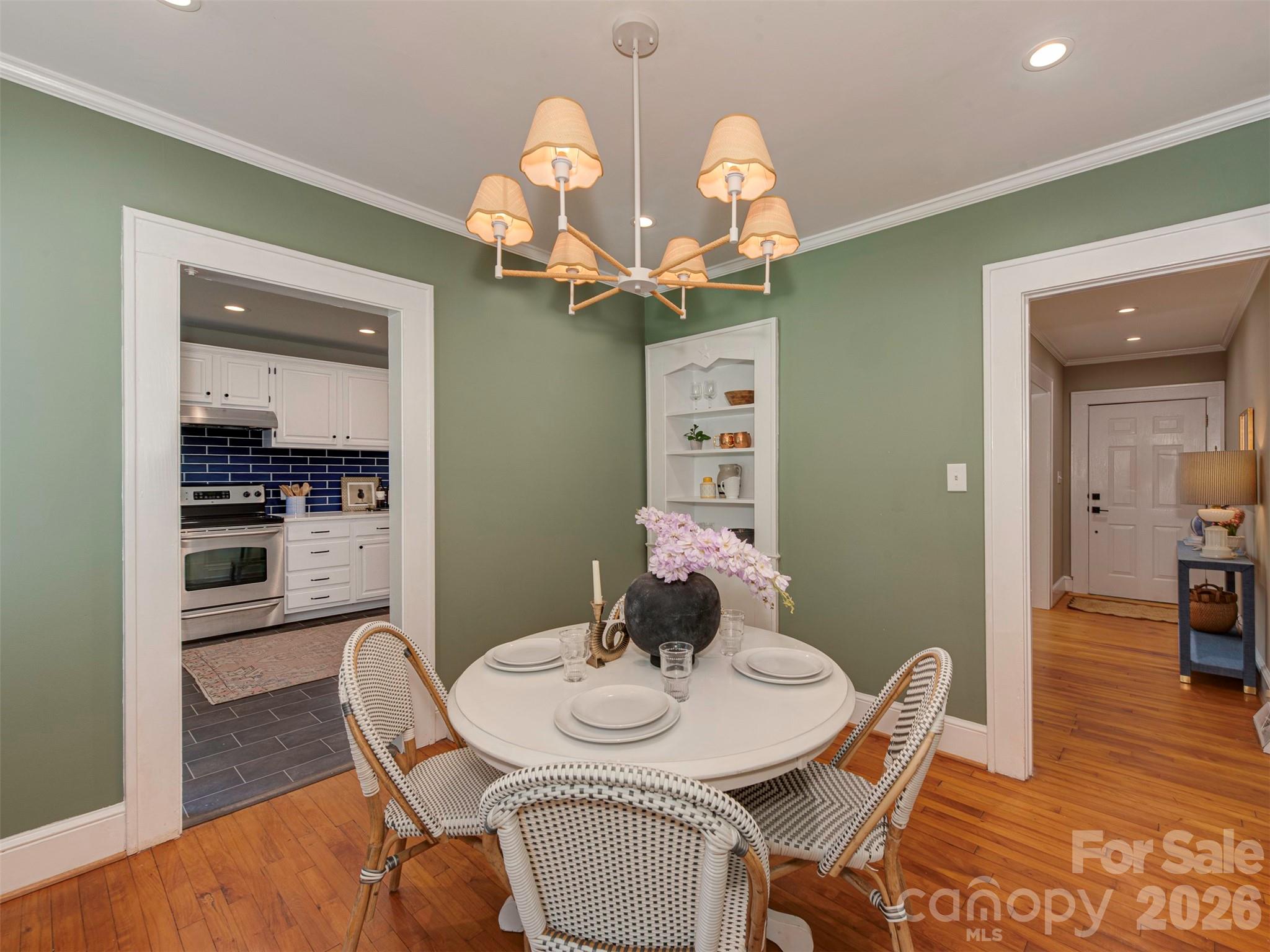 1323 Goodwin Avenue Property Photo 15