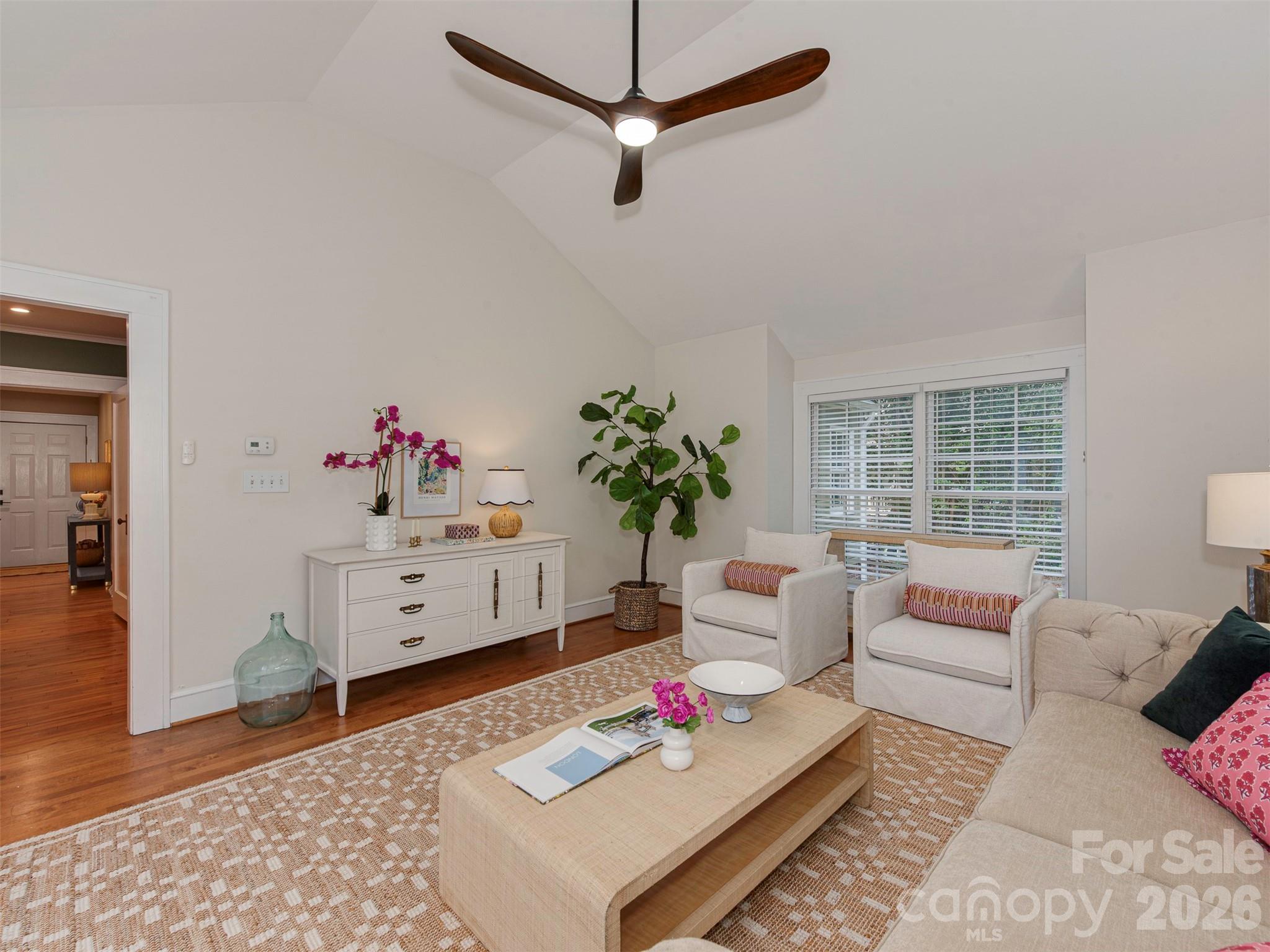 1323 Goodwin Avenue Property Photo 18