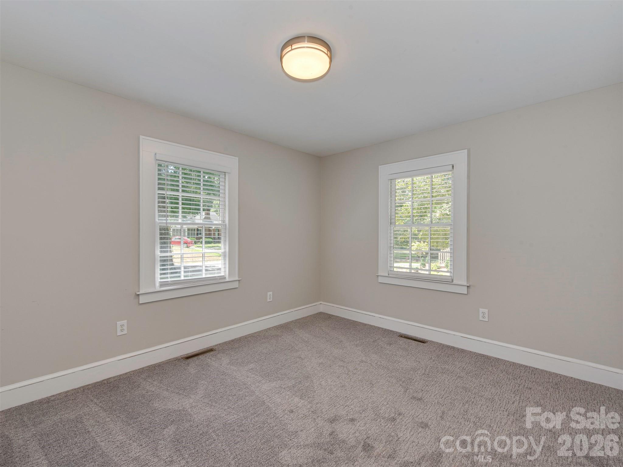 1323 Goodwin Avenue Property Photo 32