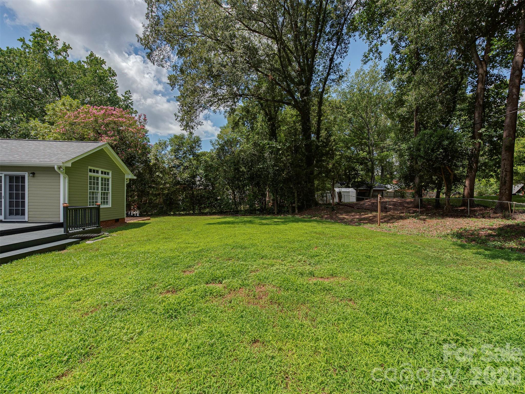 1323 Goodwin Avenue Property Photo 38