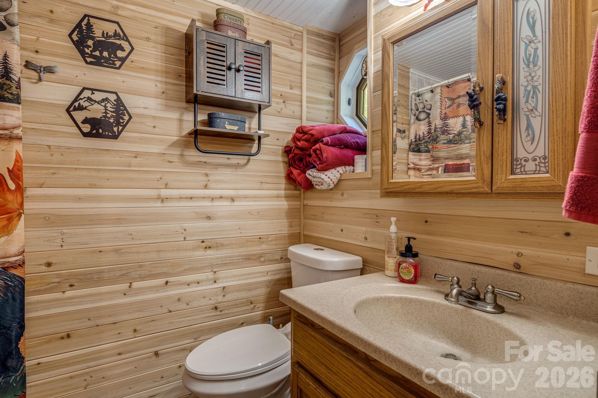 242 Whitney Boulevard Property Photo 9