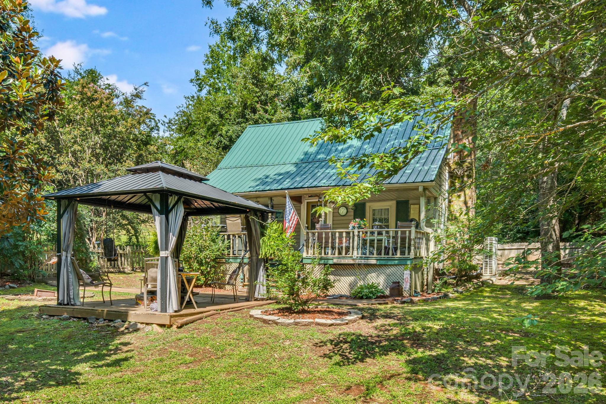 242 Whitney Boulevard Property Photo 27