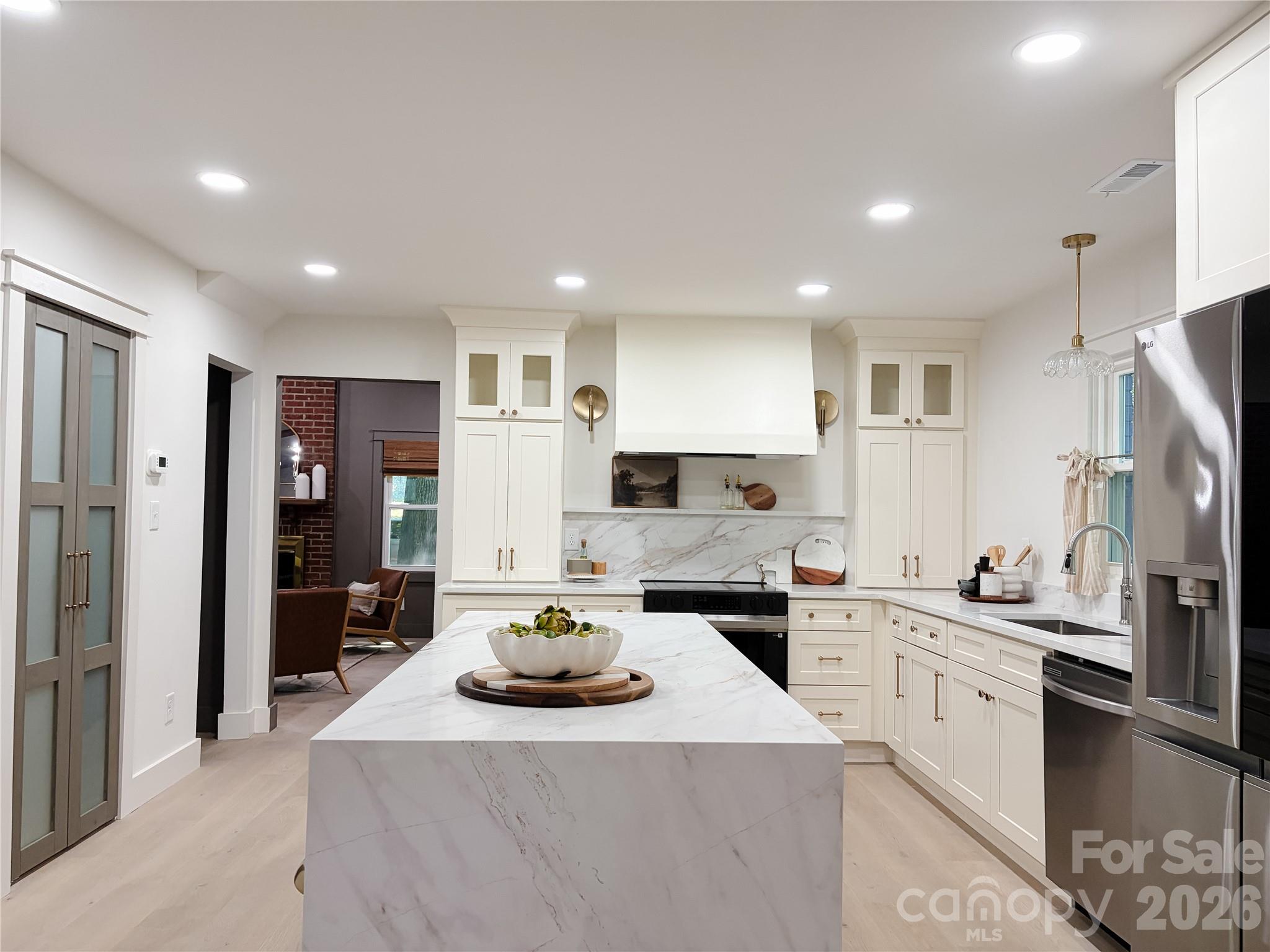 635 Trail Ridge Road Property Photo 2