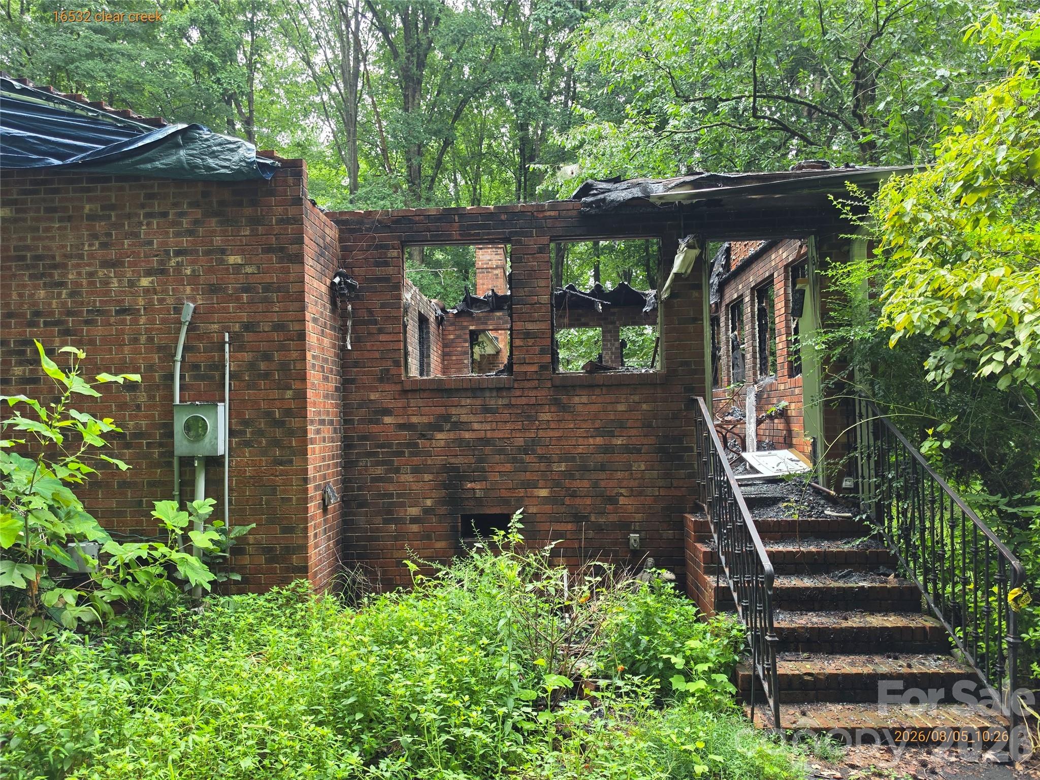 16532 Clear Creek Drive Property Photo 4