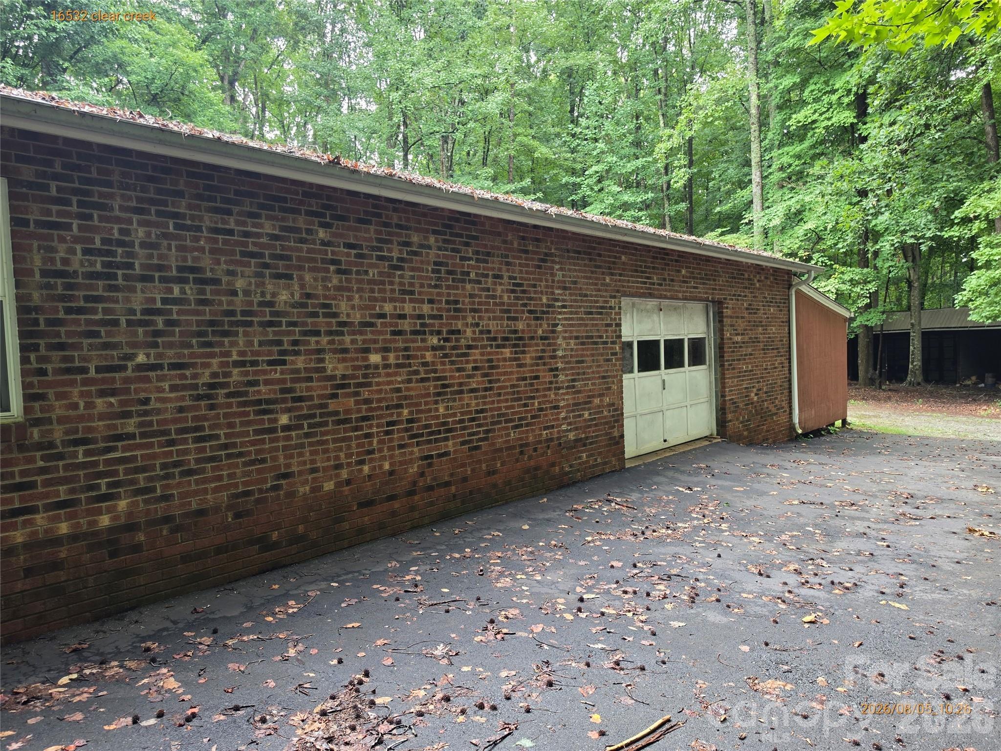 16532 Clear Creek Drive Property Photo 6