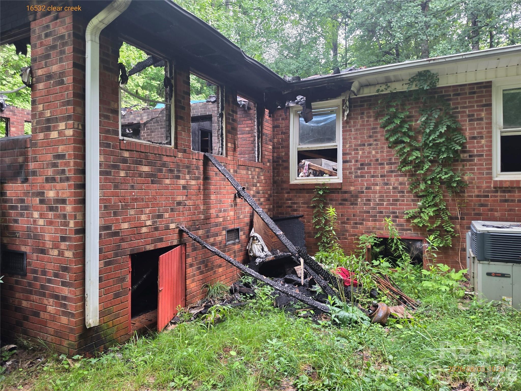 16532 Clear Creek Drive Property Photo 10