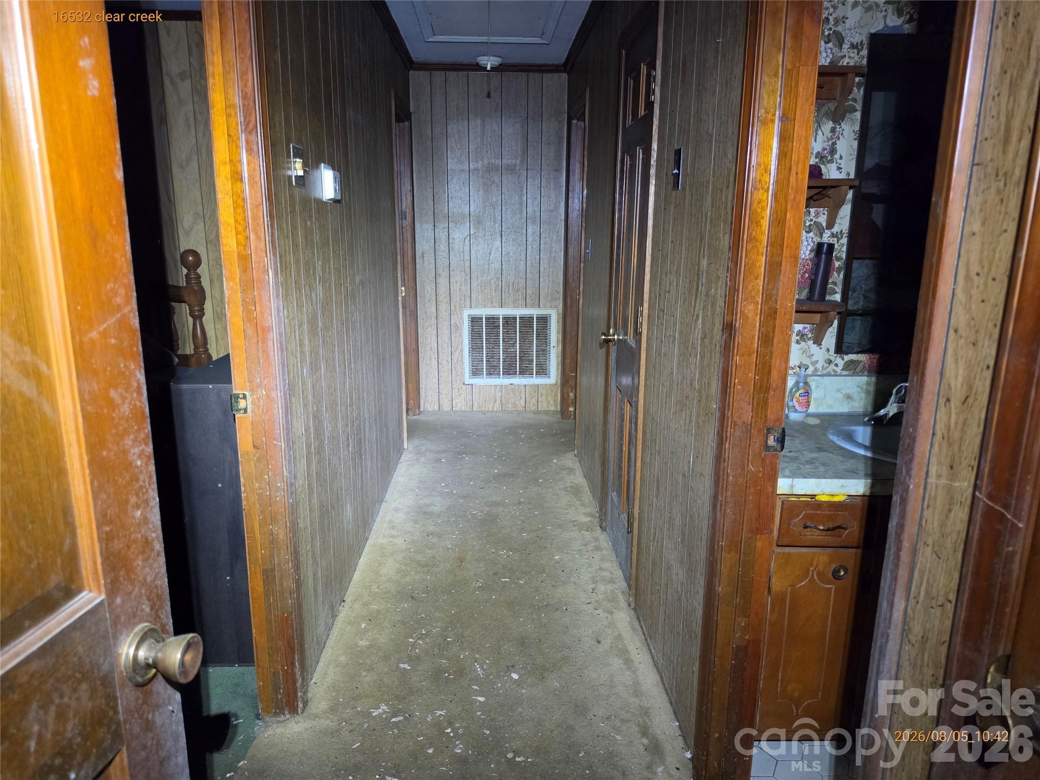 16532 Clear Creek Drive Property Photo 13