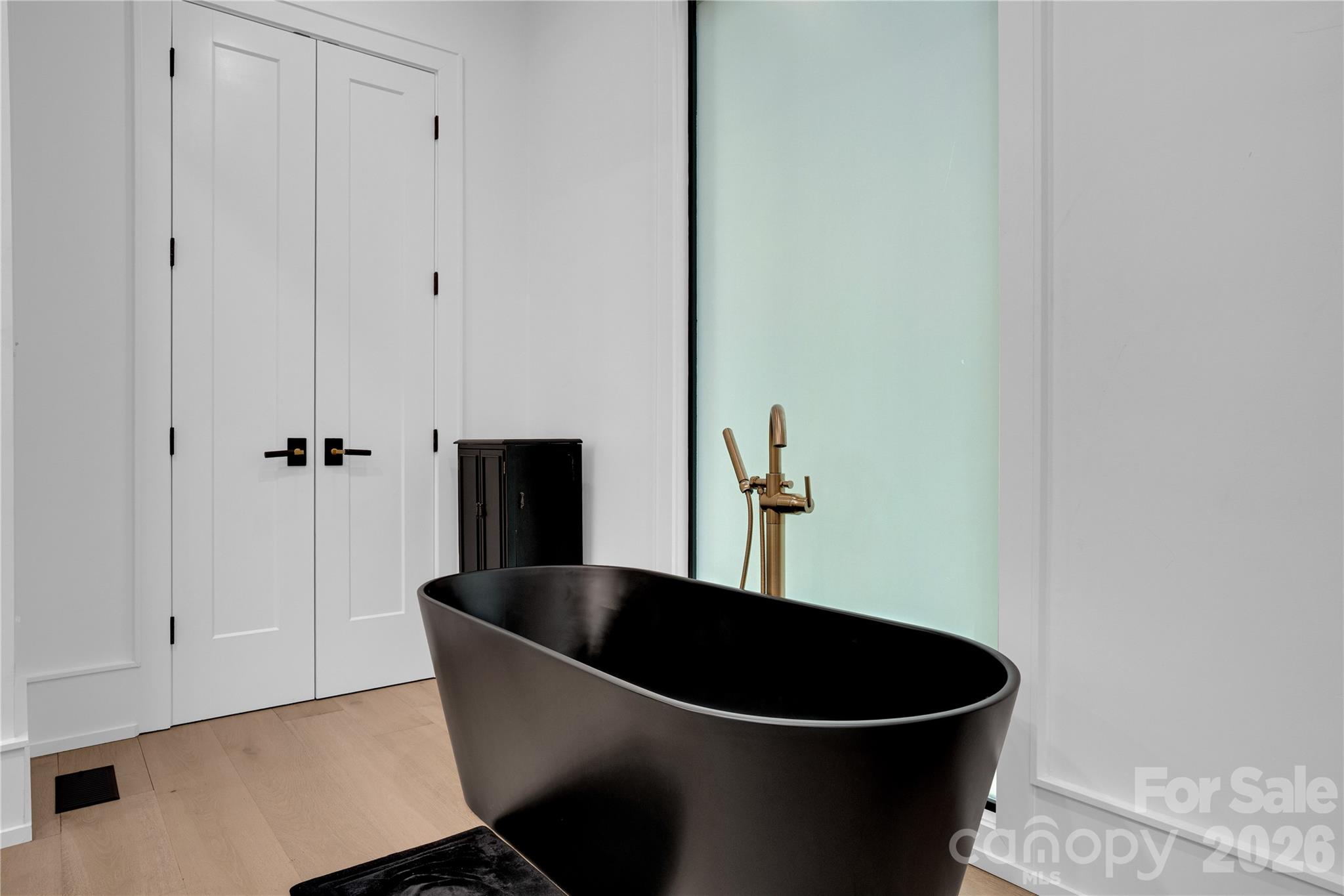4414230 Property Photo 18