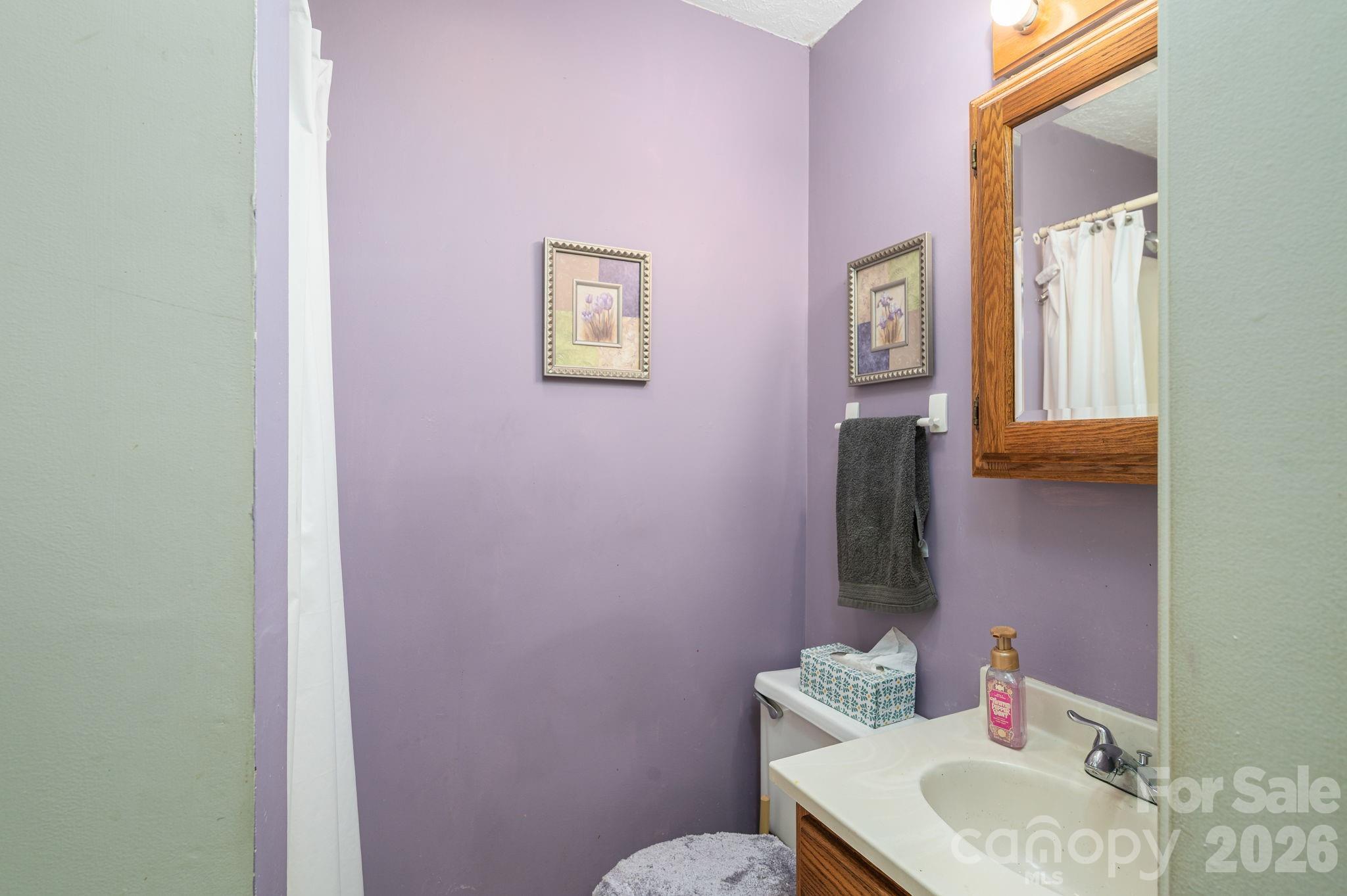 1369 Chancellor Drive Property Photo 11
