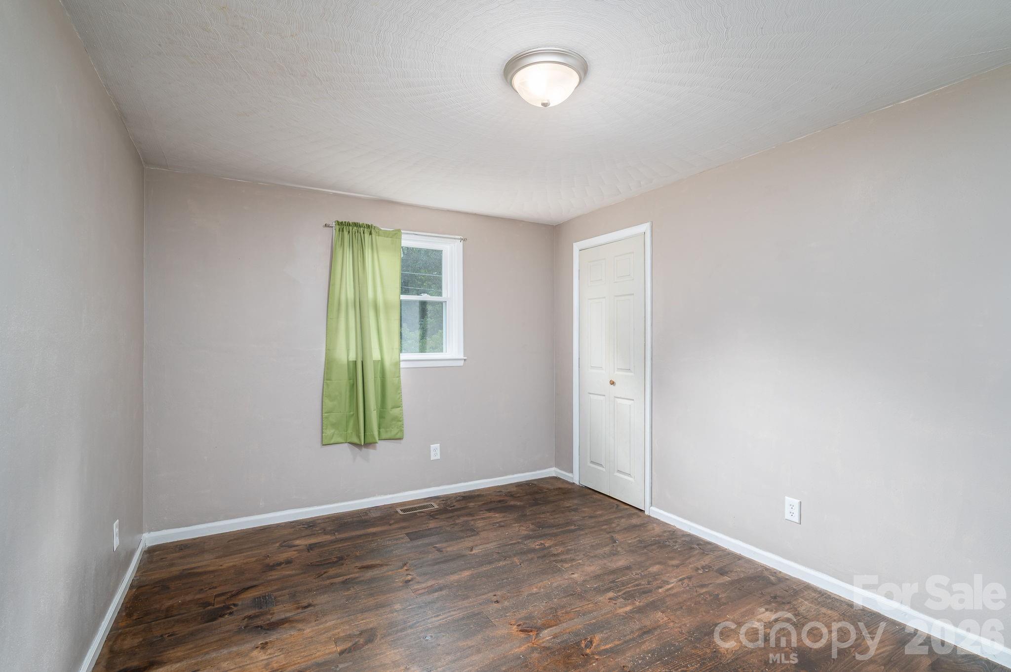 1369 Chancellor Drive Property Photo 15