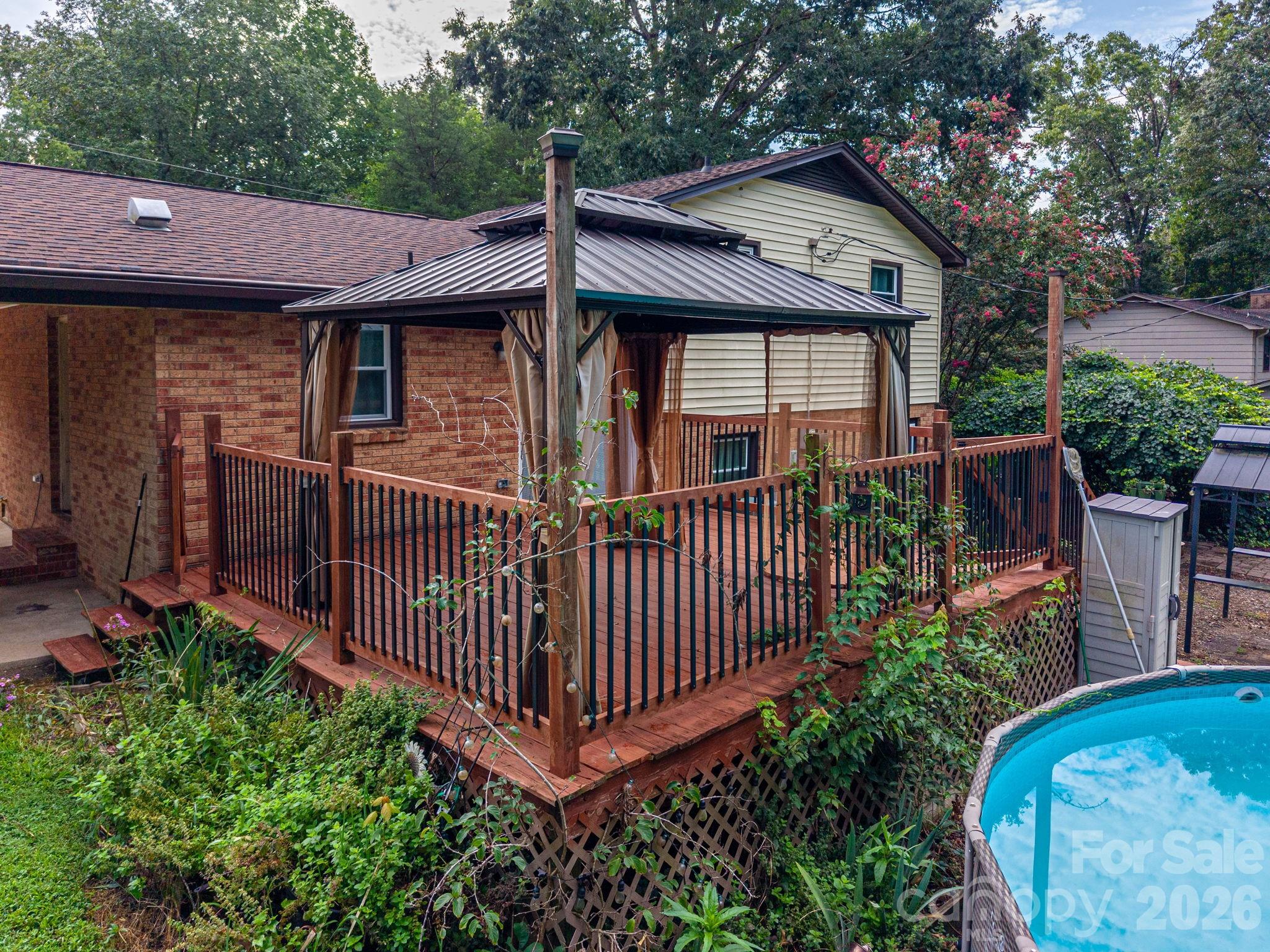 1369 Chancellor Drive Property Photo 22