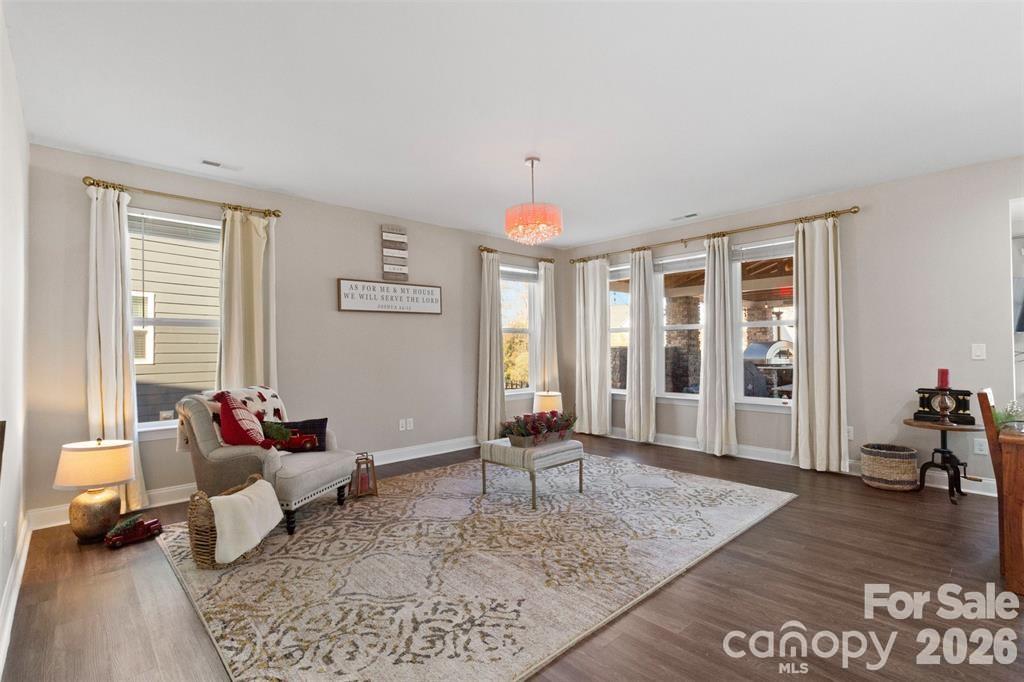 1029 Paddington Drive Property Photo 8