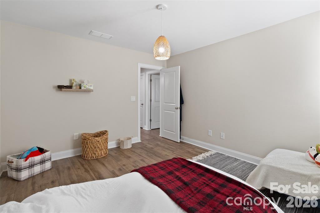1029 Paddington Drive Property Photo 27
